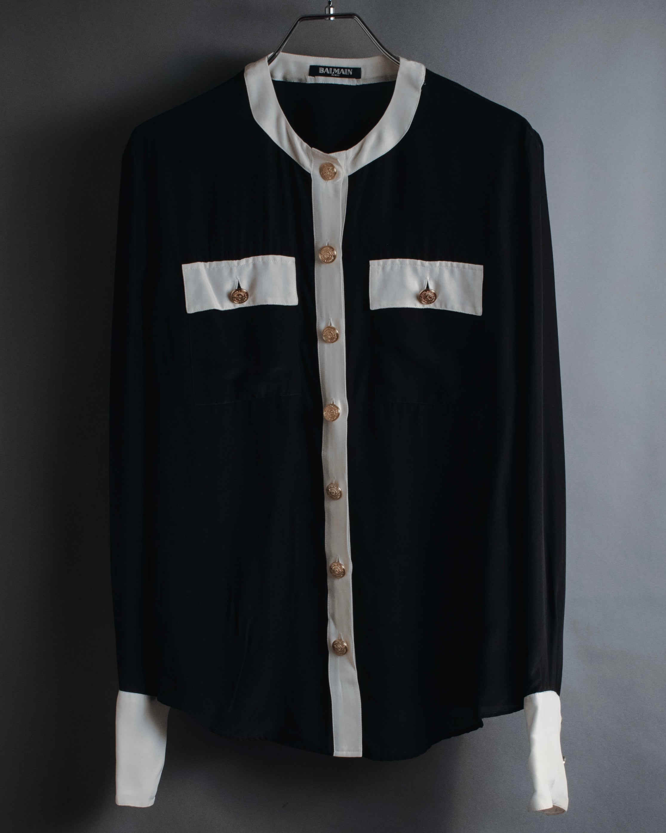 BALMAIN (バルマン) - Contrast Trimmed Crest Button ブラウス 