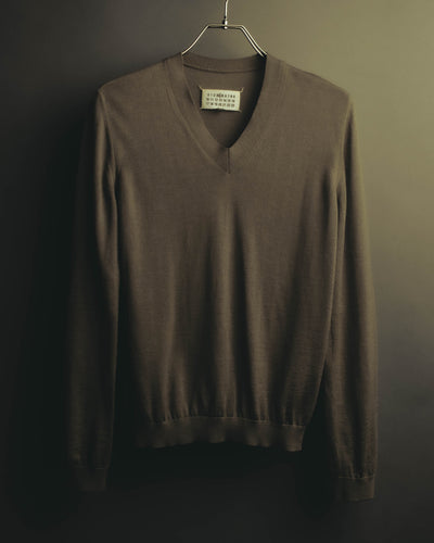 "Maison Martin Margiela" 10's Minimalist v-neck wool sweater with leather elbow patches