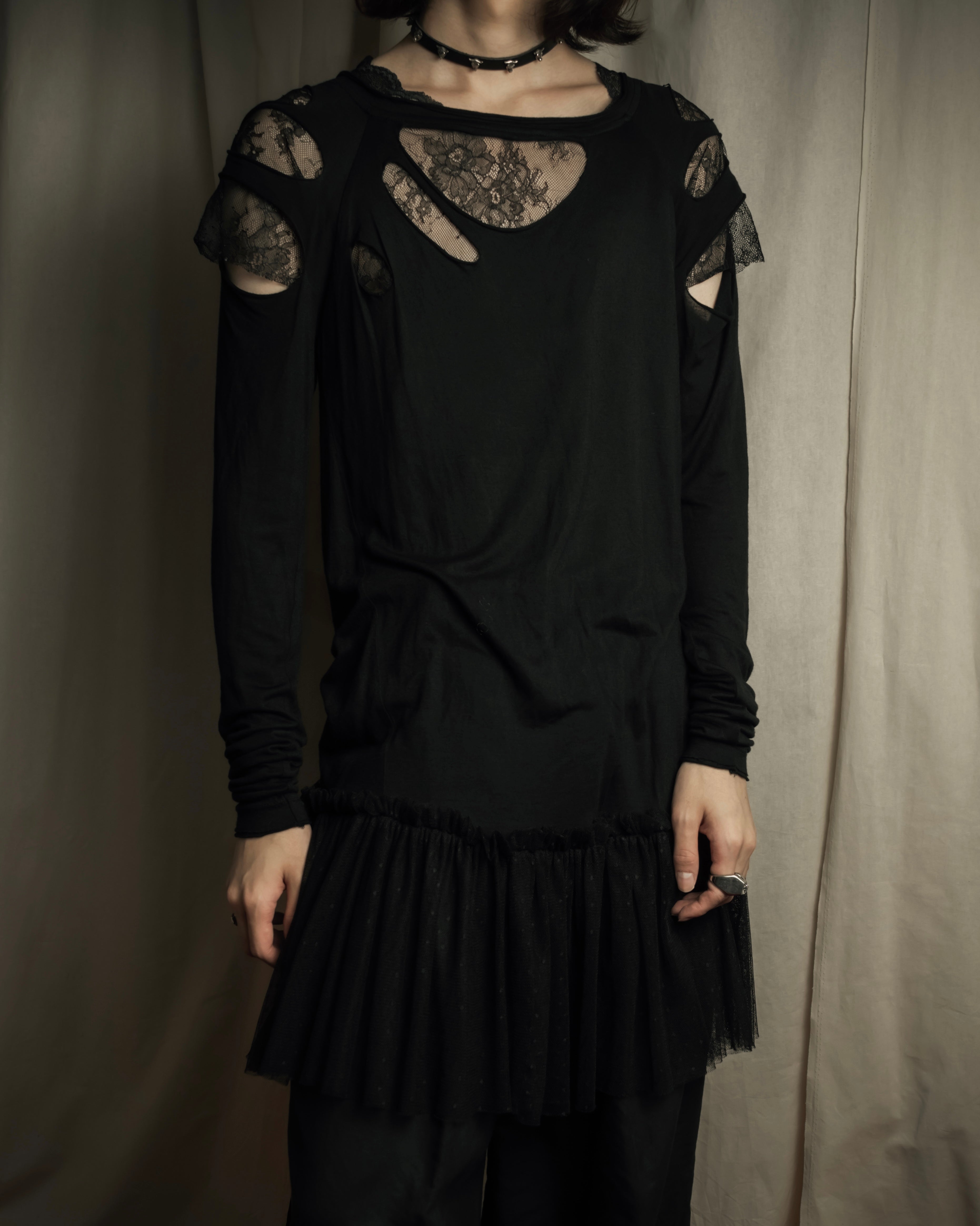 RED VALENTINO - Distressed Lace Tulle Skirt Docking Long Pullover - Black