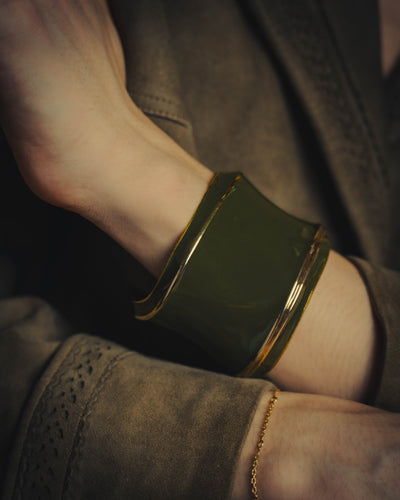 –SPECIAL– “GUCCI” 80’s-90’s Sculptural green enamel-effect wide cuff bangle