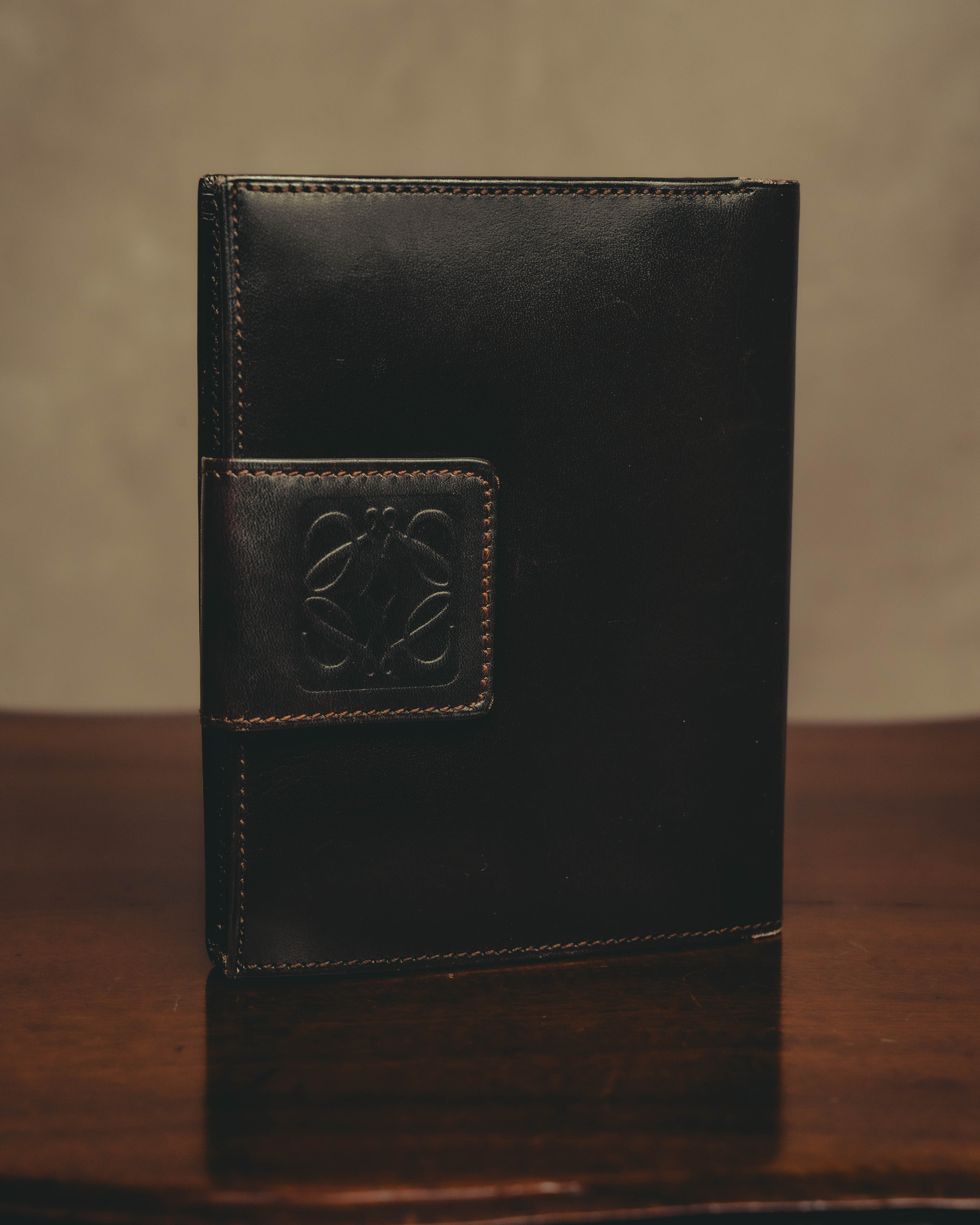 LOEWE” 90's-00's Anagram embossed two tone calf leather wallet – MOOD