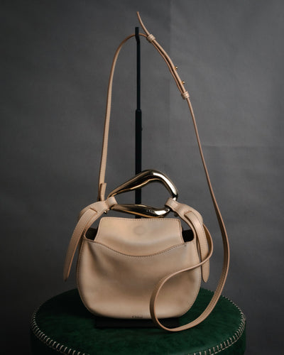 “Chloé” 2021 Kiss handle leather bag