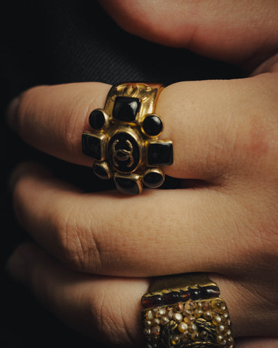 -SPECIAL- "CHANEL" 2007 AW Coco mark black cabochon ring