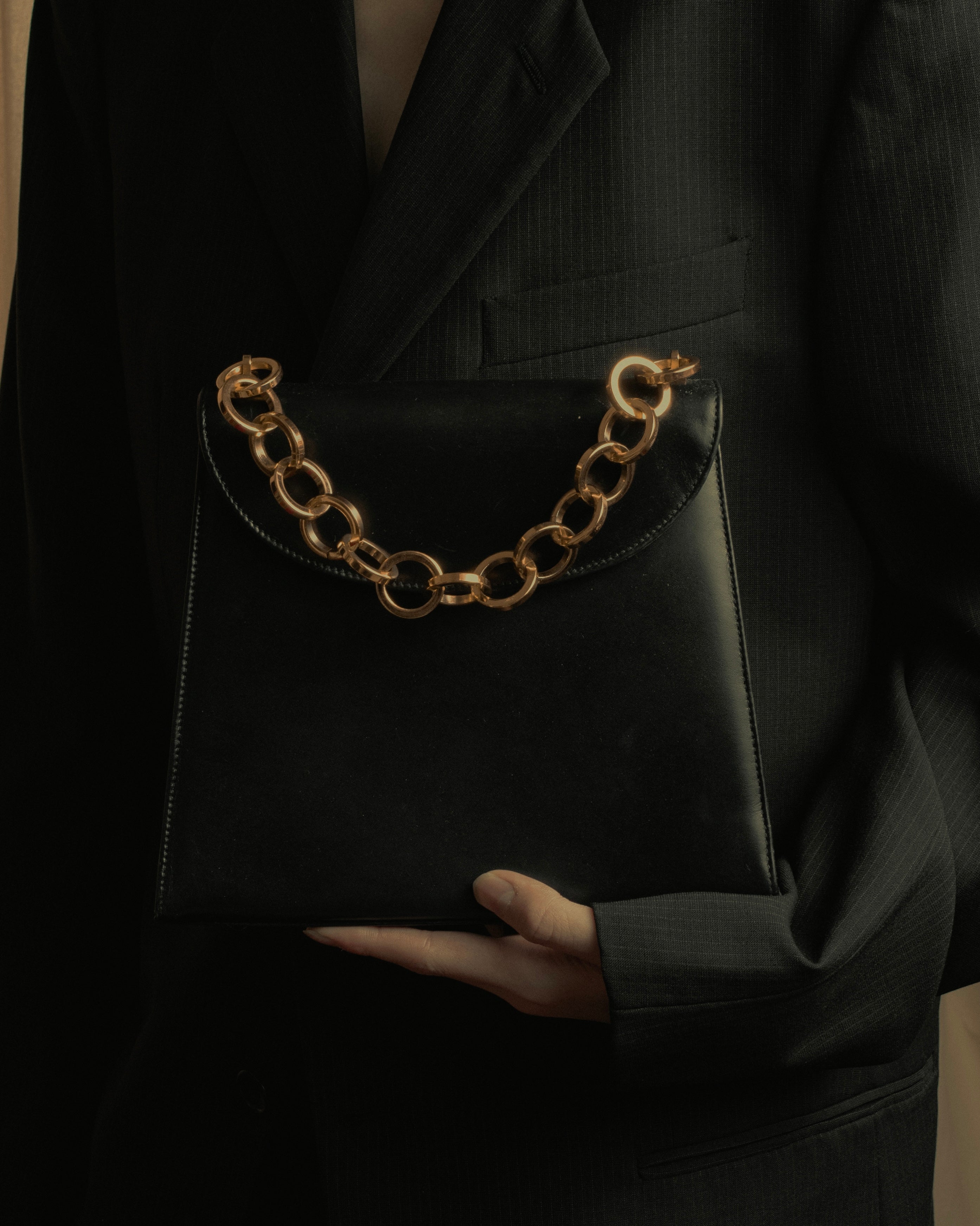 フェラガモ　黒レザー ハンドバッグ ゴールド金具 Salvatore Ferragamo (サルヴァトーレフェラガモ) - ゴールドチェーン