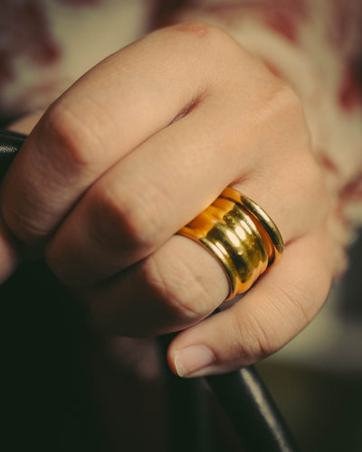 -SPECIAL- "LOEWE" 10's Sculptural gold tone ribbed ring