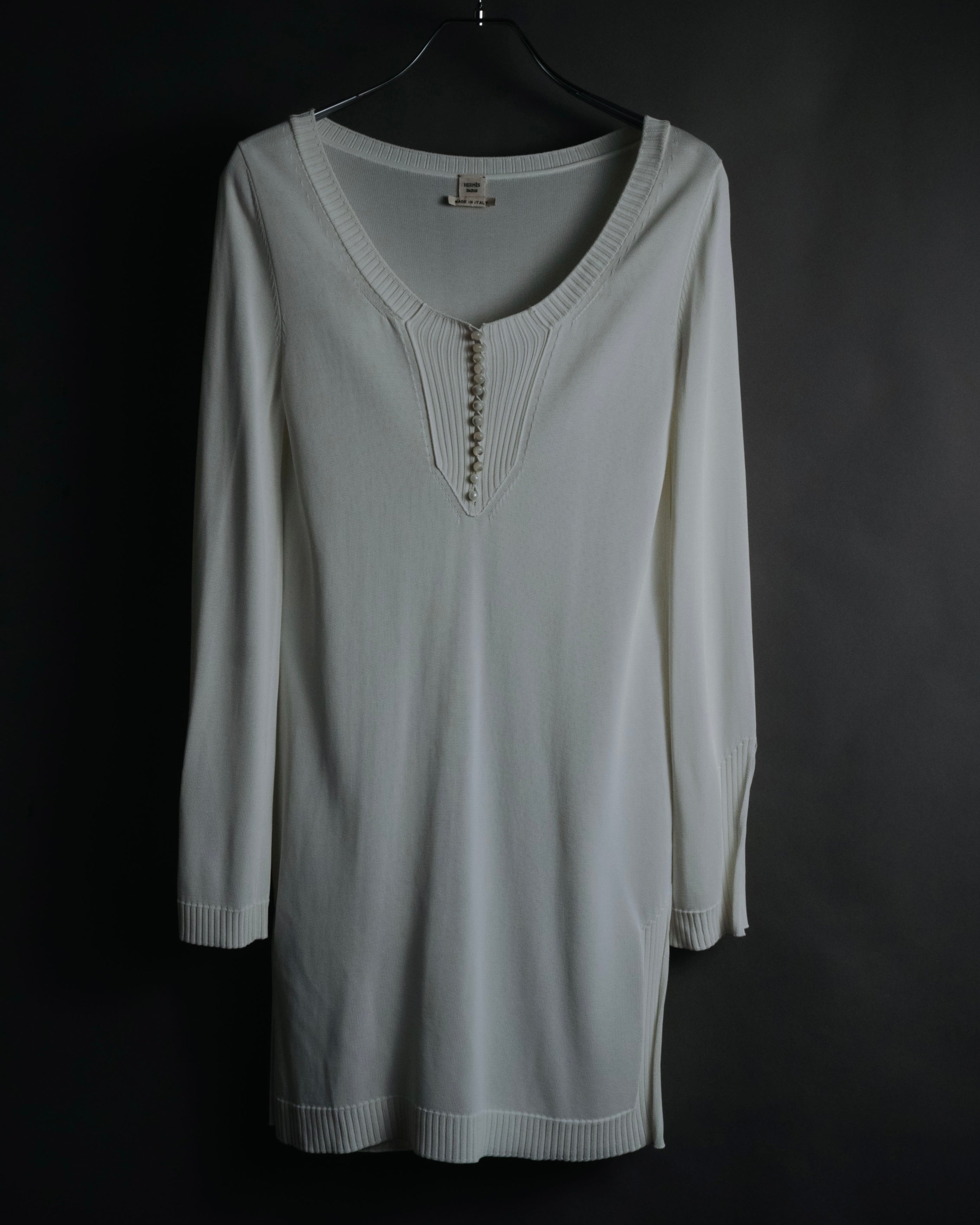 HERMS - Viscose Knit Tunic Dress - White - Size 36 - Pearl Button Pleated Design MOOD HERMS - Viscose Knit Tunic Dress - White - Size 36 - Pearl Button Pleated Design MOOD