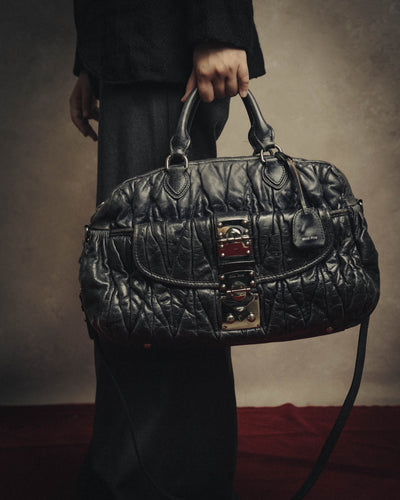 -SPECIAL- "MIU MIU" 00's-10's Glossy gathered leather handbag