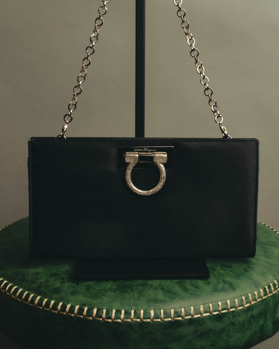 "Salvatore Ferragamo" 90's-00's Elegant gancini chain shoulder handbag