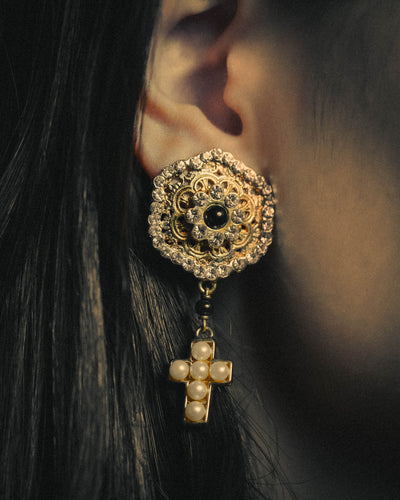 –SPECIAL– "VALENTINO" 80's-90's Ornate clip-on drop earrings
