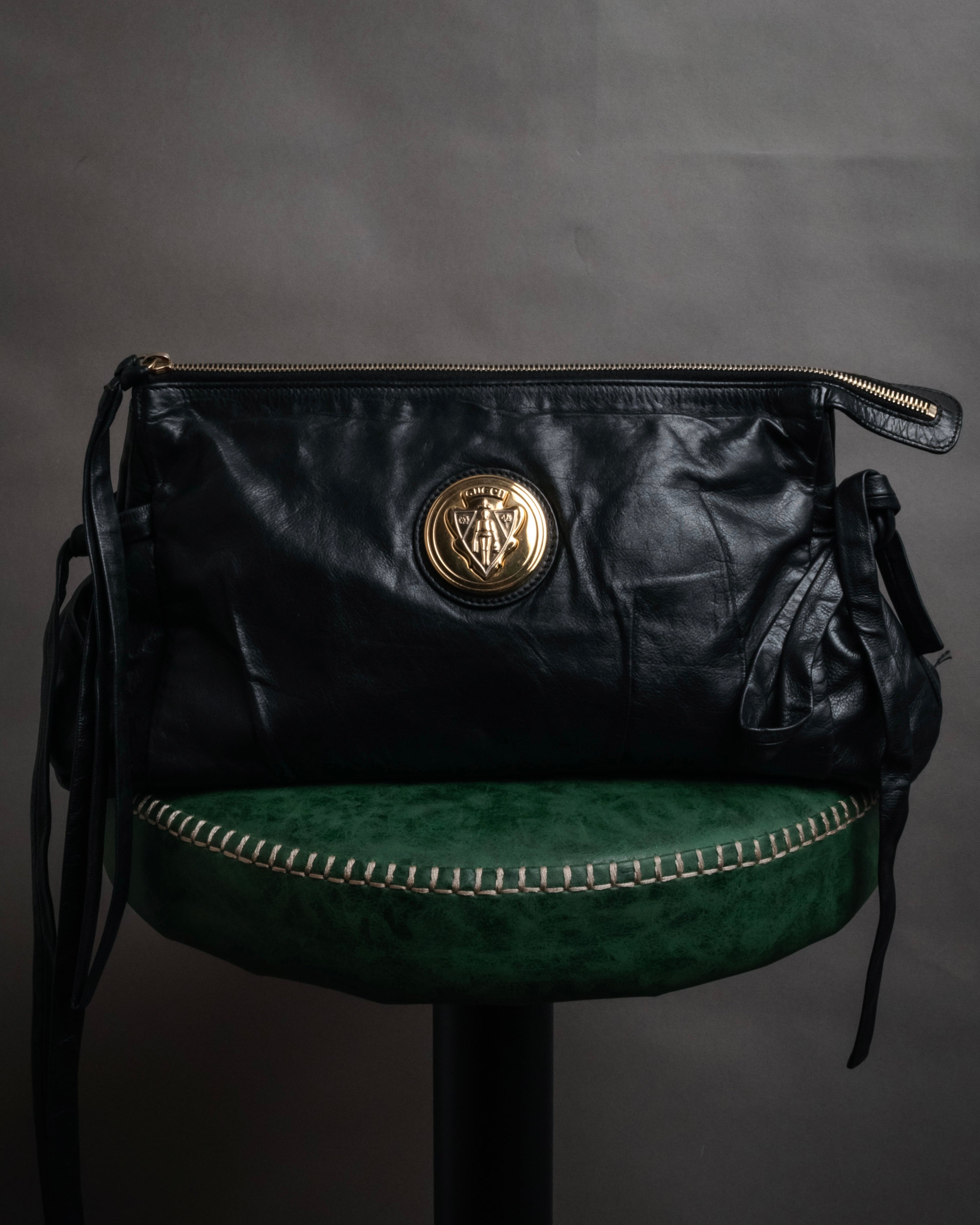 GUCCI (Gucci) - Crest Emblem Soft Leather Shoulder Bag - Black 