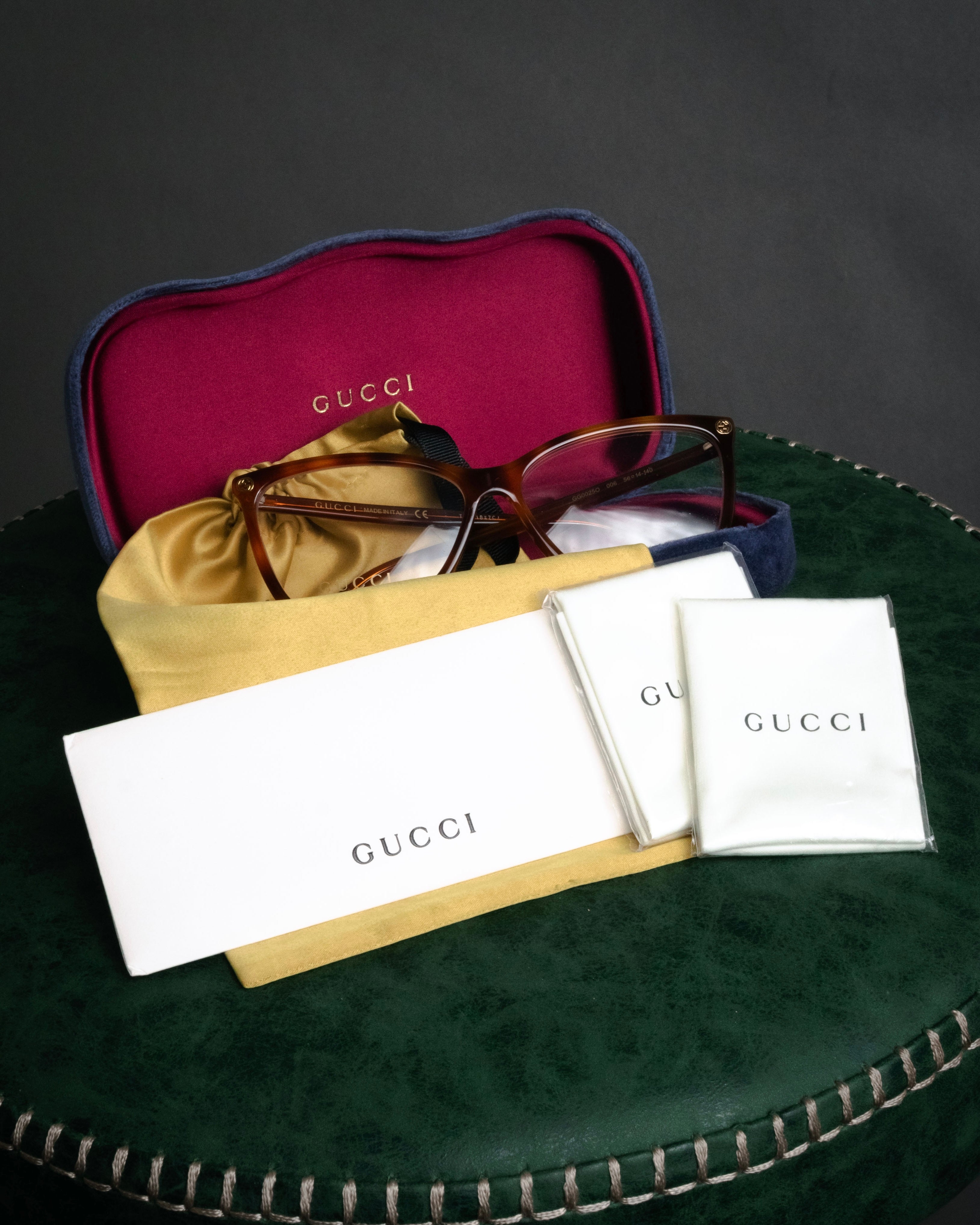 GUCCI (グッチ) - GG0025O スクエア メガネ - ハバナ - ビーモチーフ 
