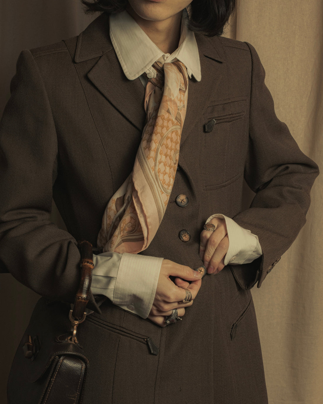 “ロゴの衰退”と“コードの復権” いまラグジュアリーが、もう一度「印刷」ではなく「設計」に戻っている理由