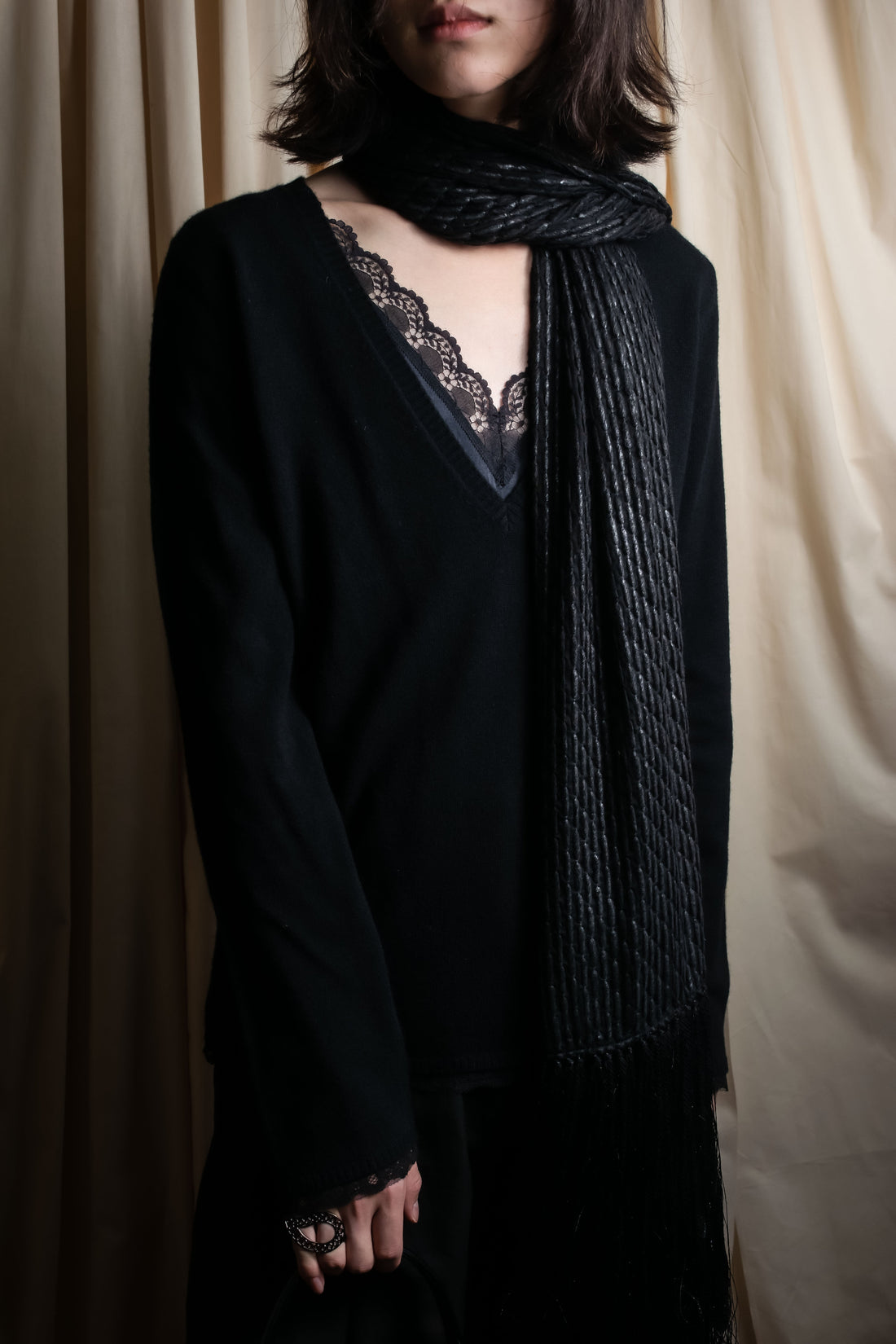 トップスを“格式”高く——シャツとニットのラグジュアリーな着方