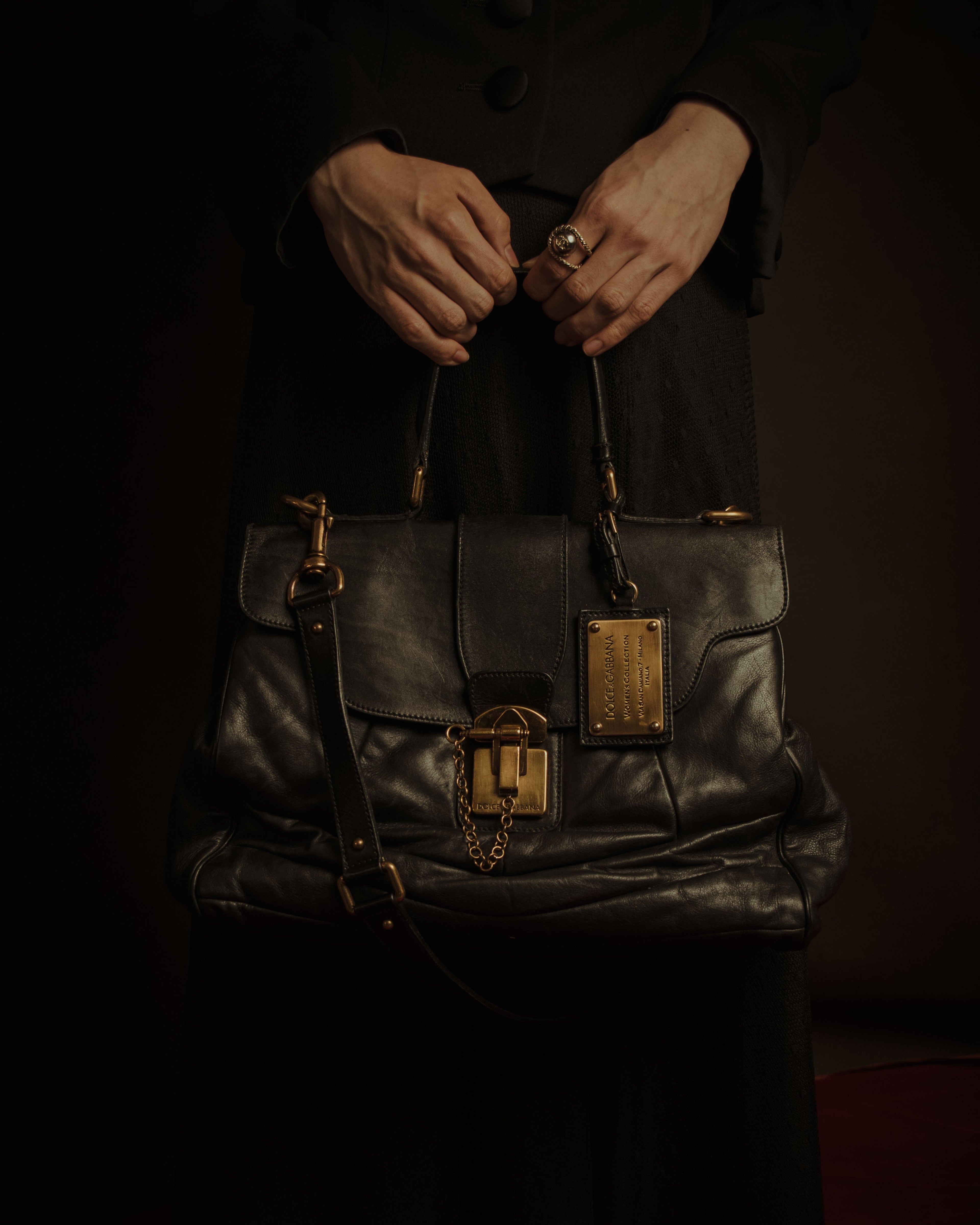 ライセンスと直営化の分岐点  香水・アイウェア・時計。誰が作り、誰が儲け、何がブランドに残るのか