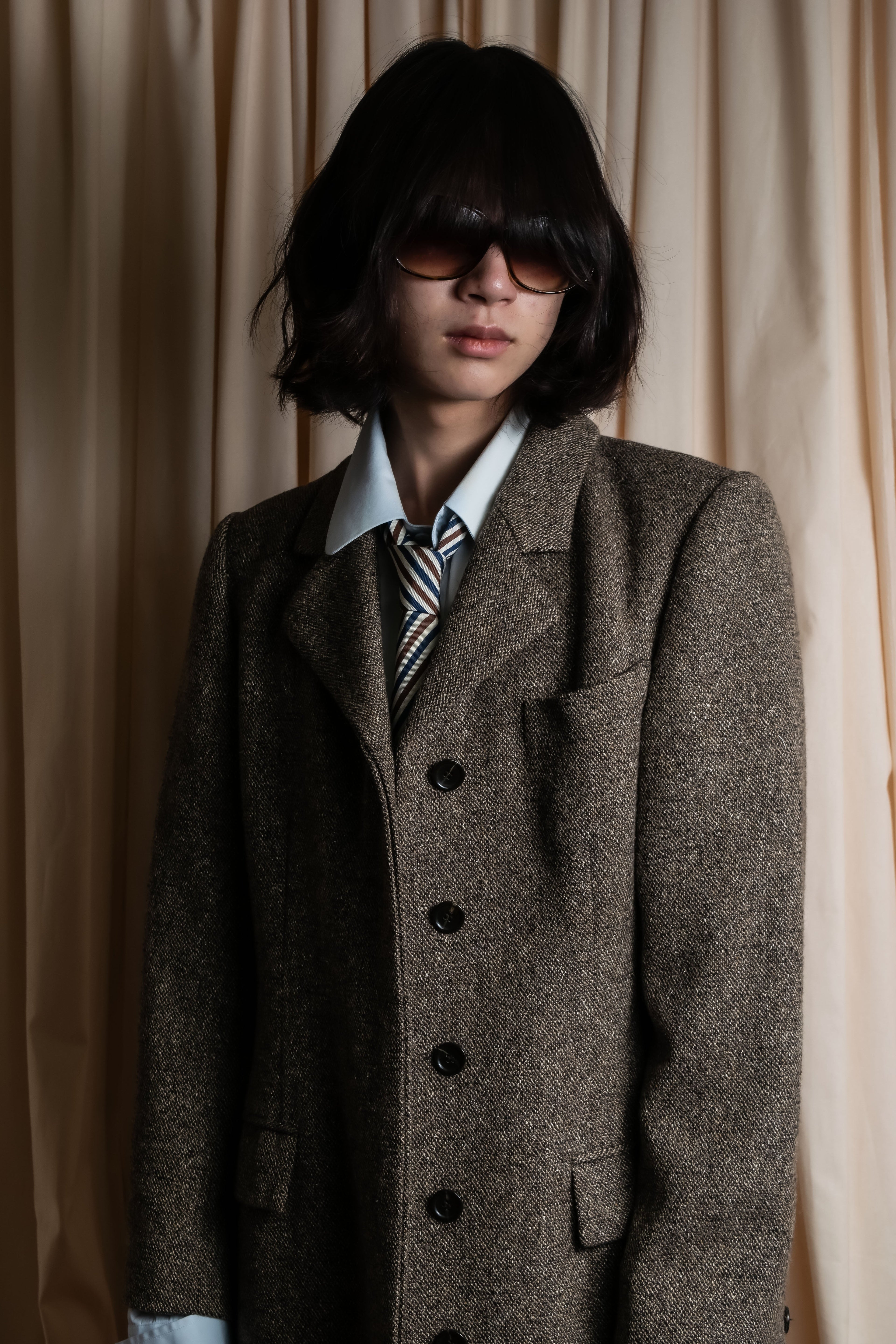 「完成を崩すという官能 — アンソニー・ヴァカレロとMOOD的ドレス解釈」