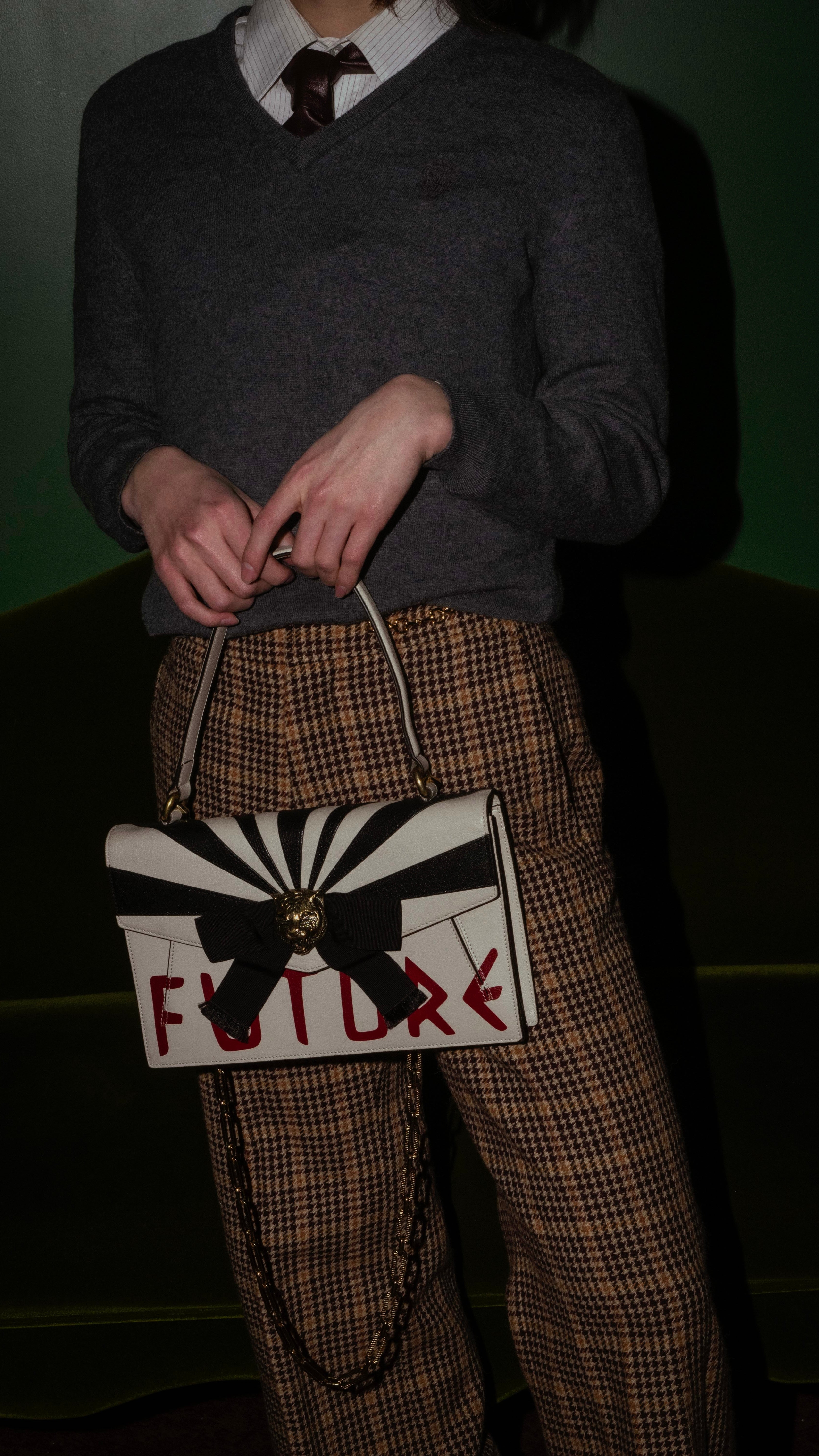 形を変えても語り続けるバッグたち —— GUCCIの記号としてのアイコンとその変遷 Part3