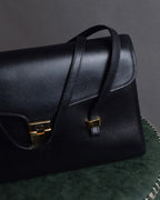 "Christian Dior" Structured flap design gold clasp leather bag