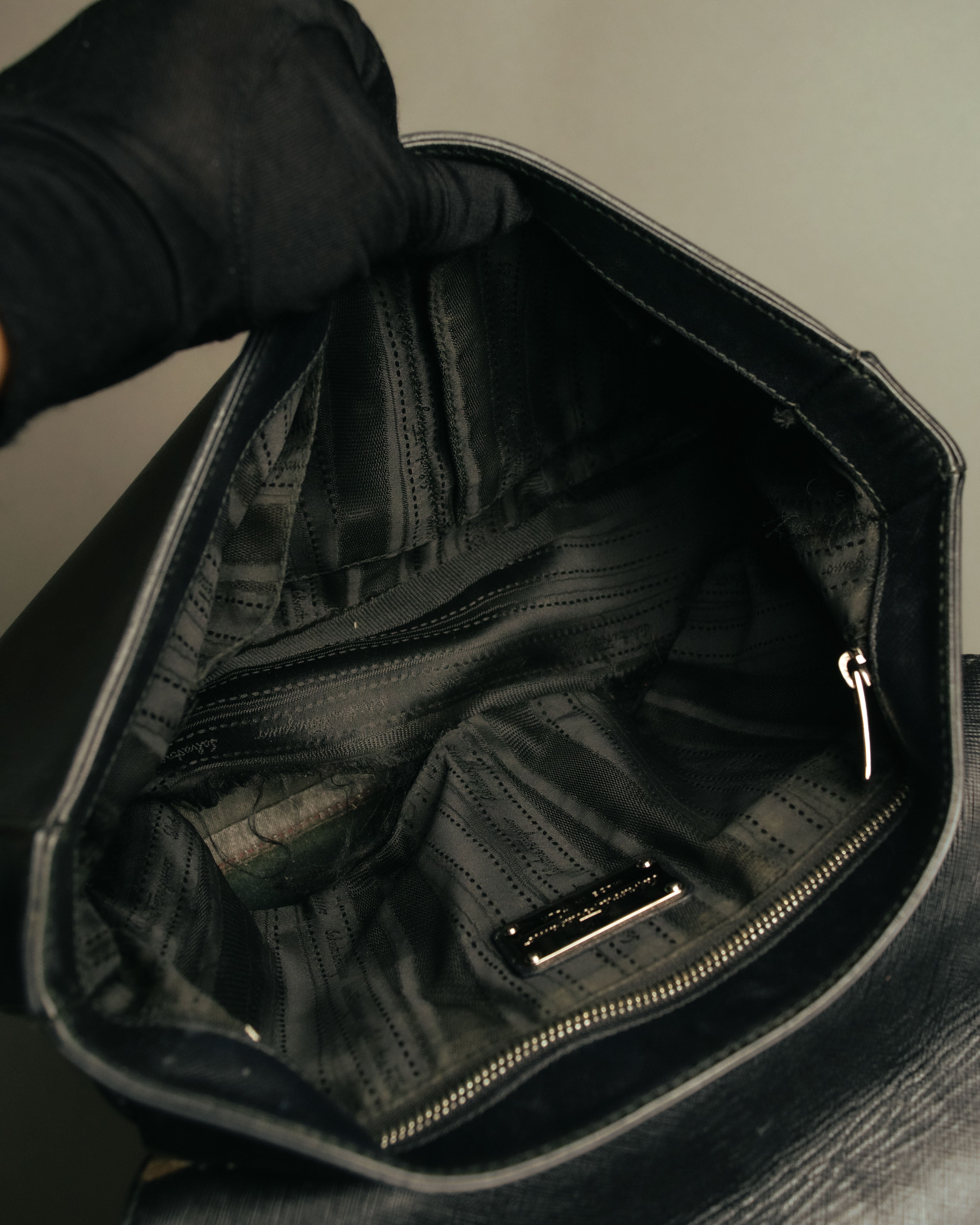 “Salvatore Ferragamo” 2010’s Gancini leather shoulder bag