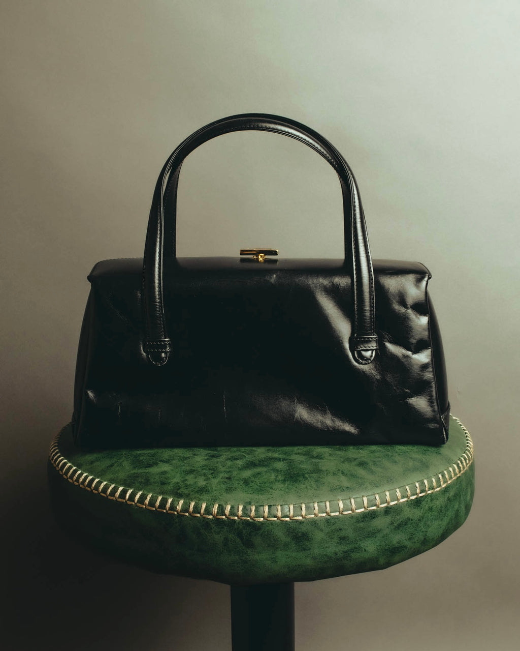 "GUCCI" 90's Structured leather top handle handbag