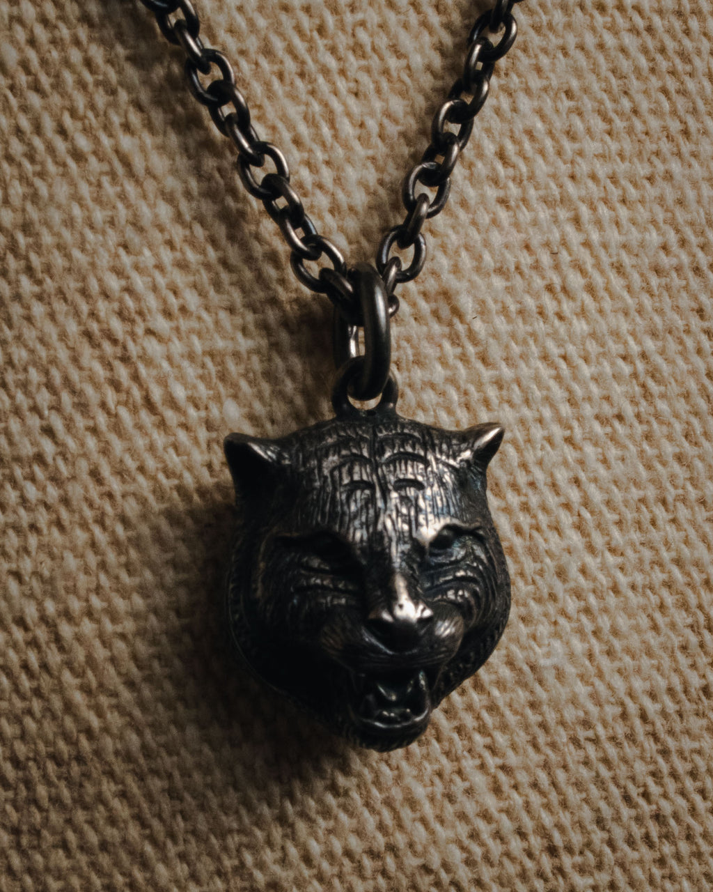 "GUCC" 2016-21 年龄纯银老虎头吊坠项链