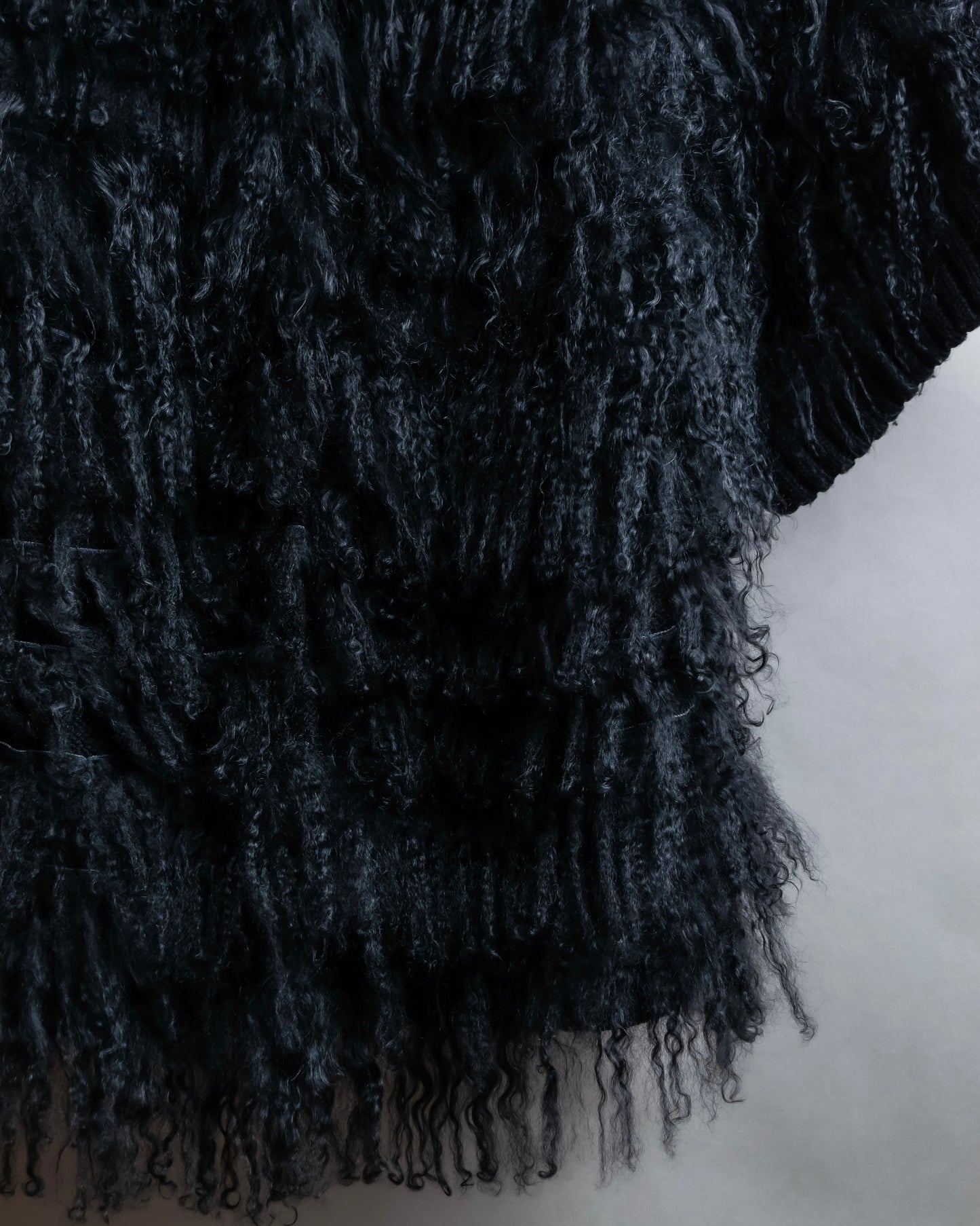 "EMPORIO ARMANI"  Fur fringe design cropped sleeve pullover