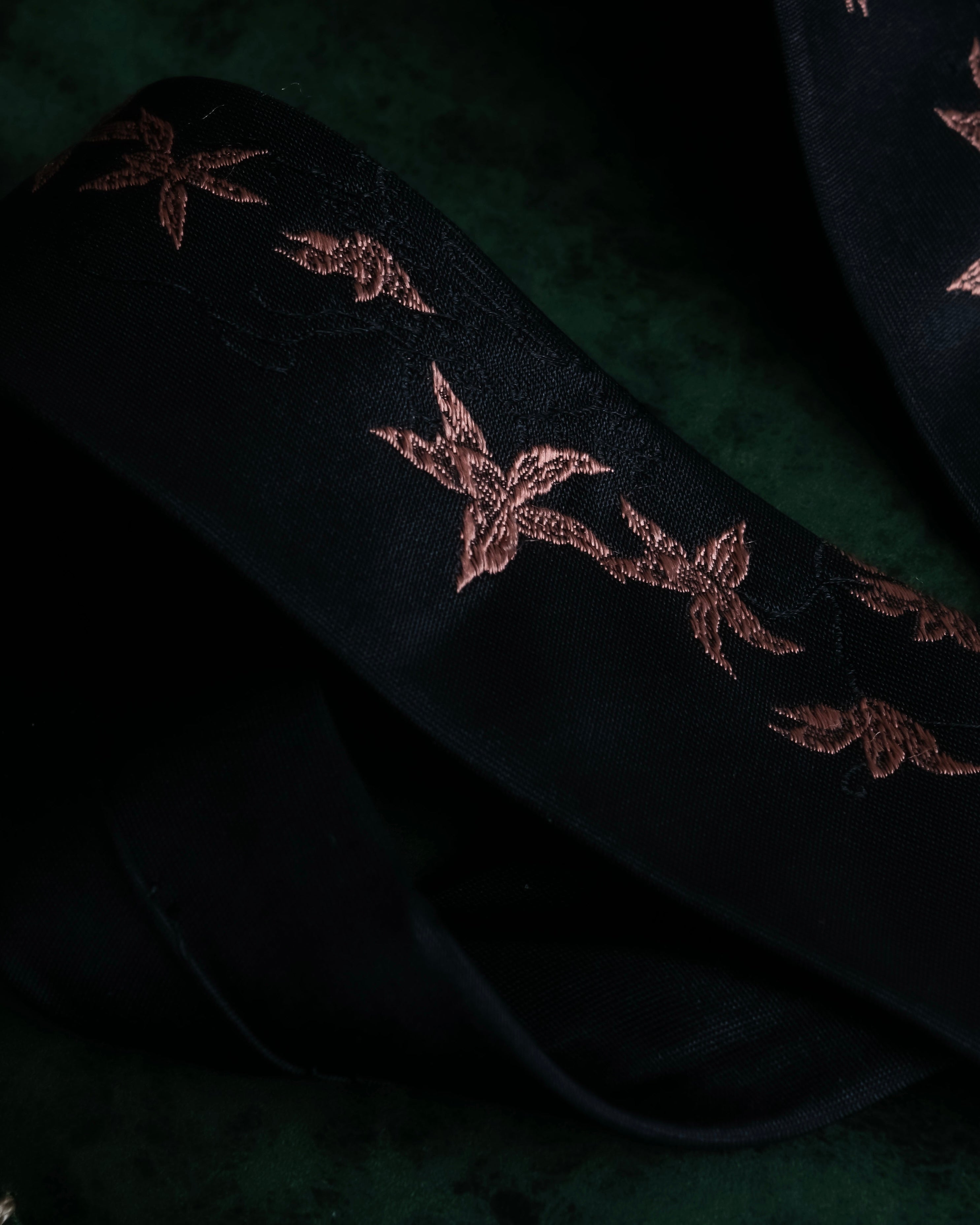 "JEAN PAUL GAULTIER" Leaf motif embroidered silk neck tie