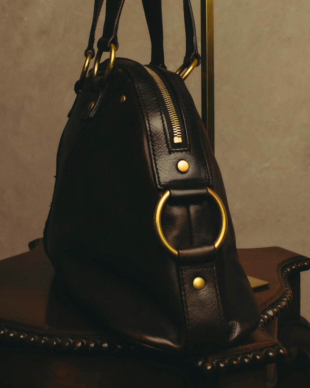-SPECIAL- “Yves Saint Laurent” 00’s-10’s Muse leather handbag