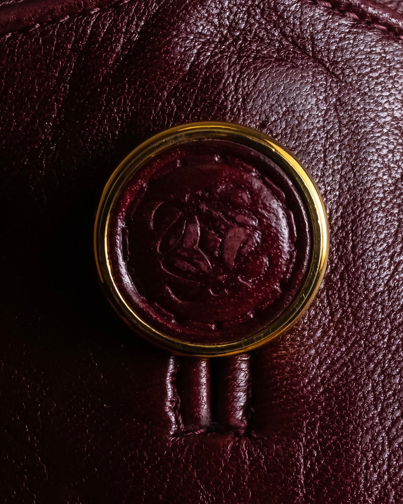 "LOEWE" Burgundy leather front button middle skirt