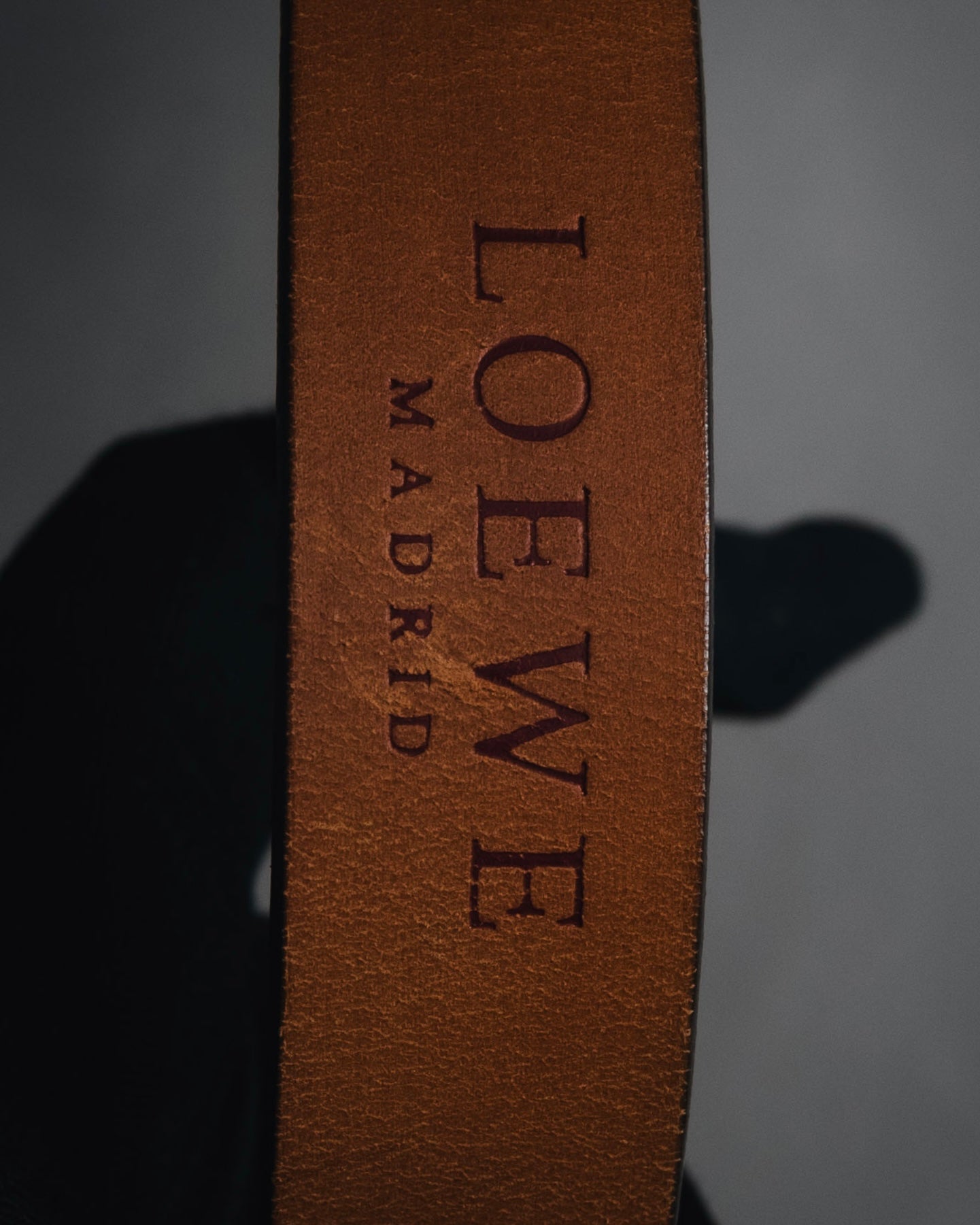 "LOEWE" 90’s-00’s double loop slit stud-fastening leather belt