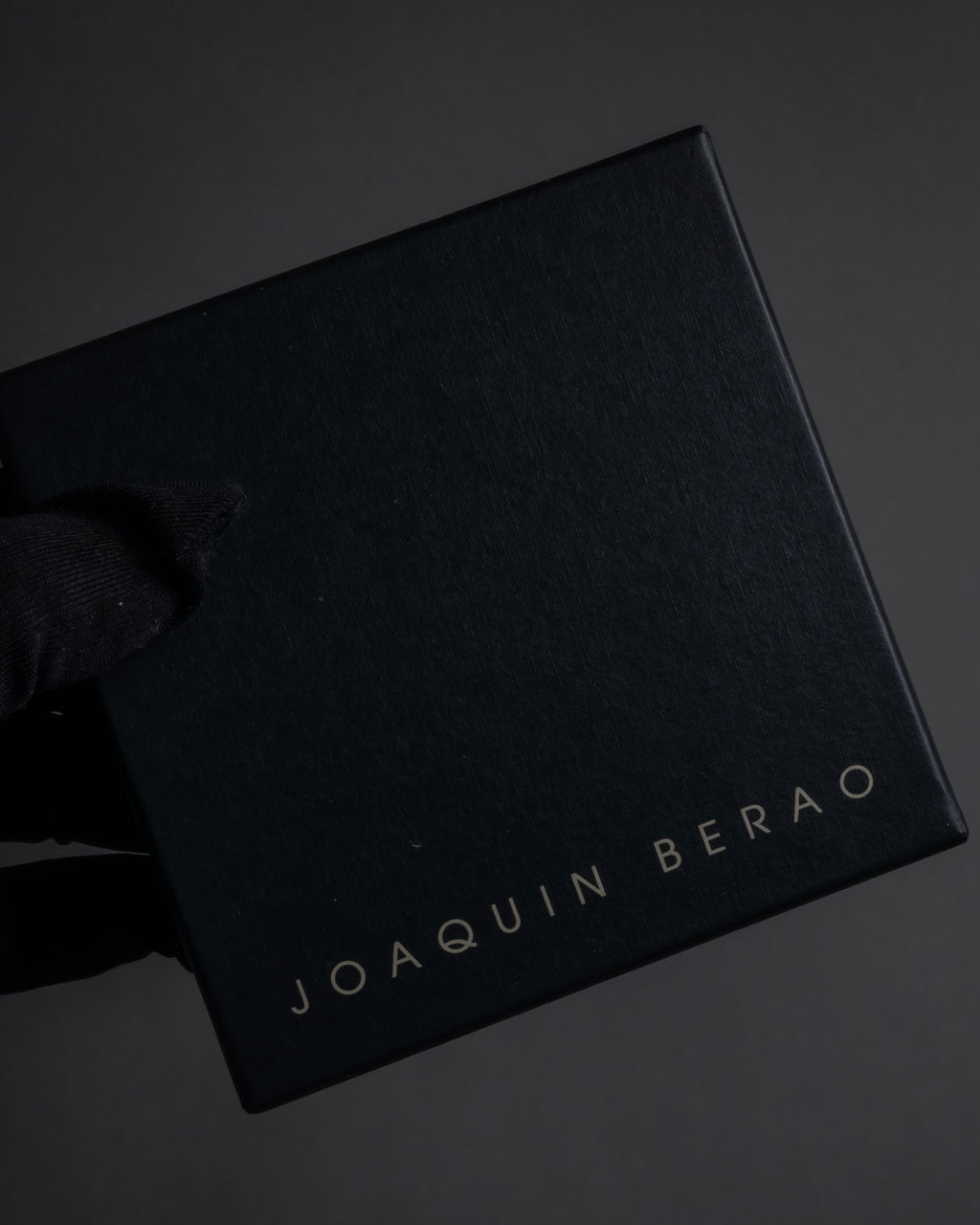 "JOAQUIN BERAO" Tulip motif lariat necklace