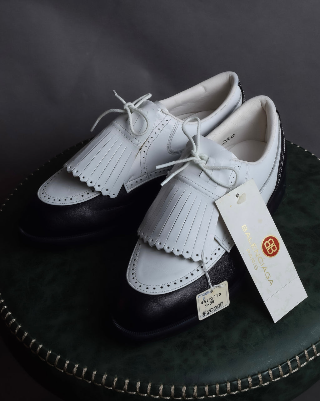 "BALENCIAGA" Two-tone fringe design leather golf shoes