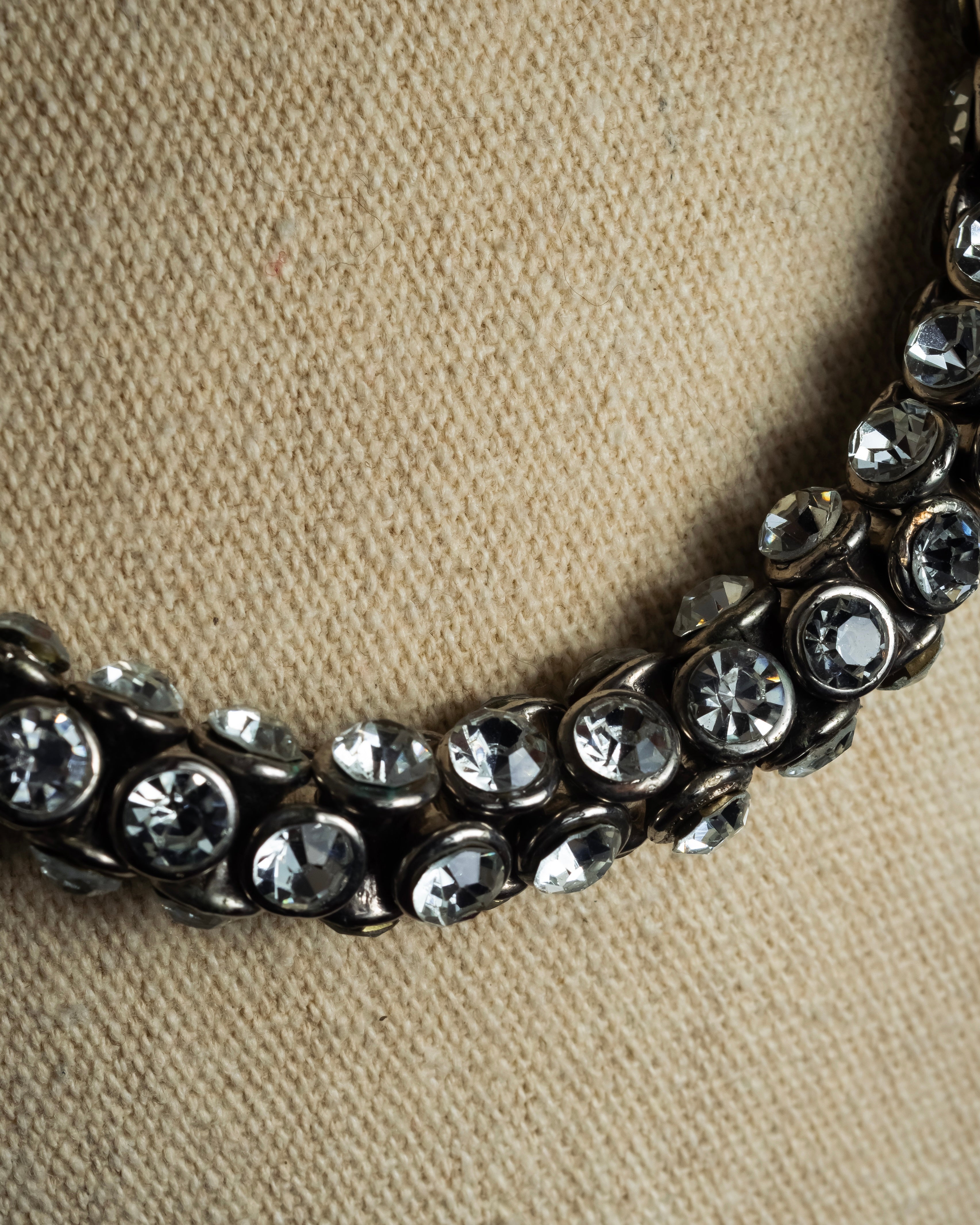 "DRIES VAN NOTTEN" 2022's Double crystal detail magnetic choker