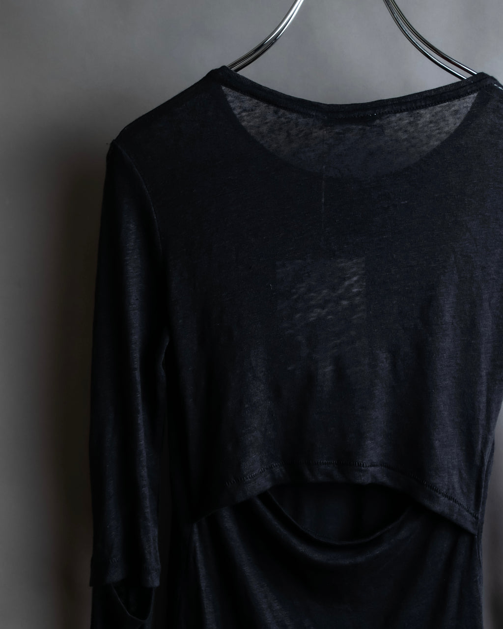"Acne" Back＆sleeve cutting slit design pullover
