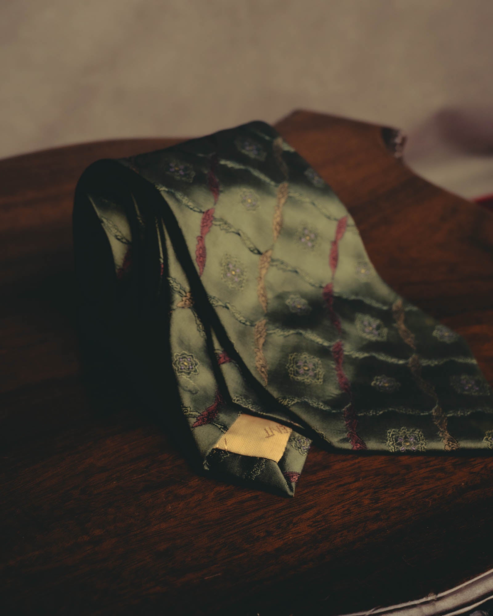 "Yves Saint Laurent" 80's-90's Olive silk jacquard necktie