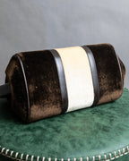 "Roberta Di Camerino"
 Velvet combination design hand bag