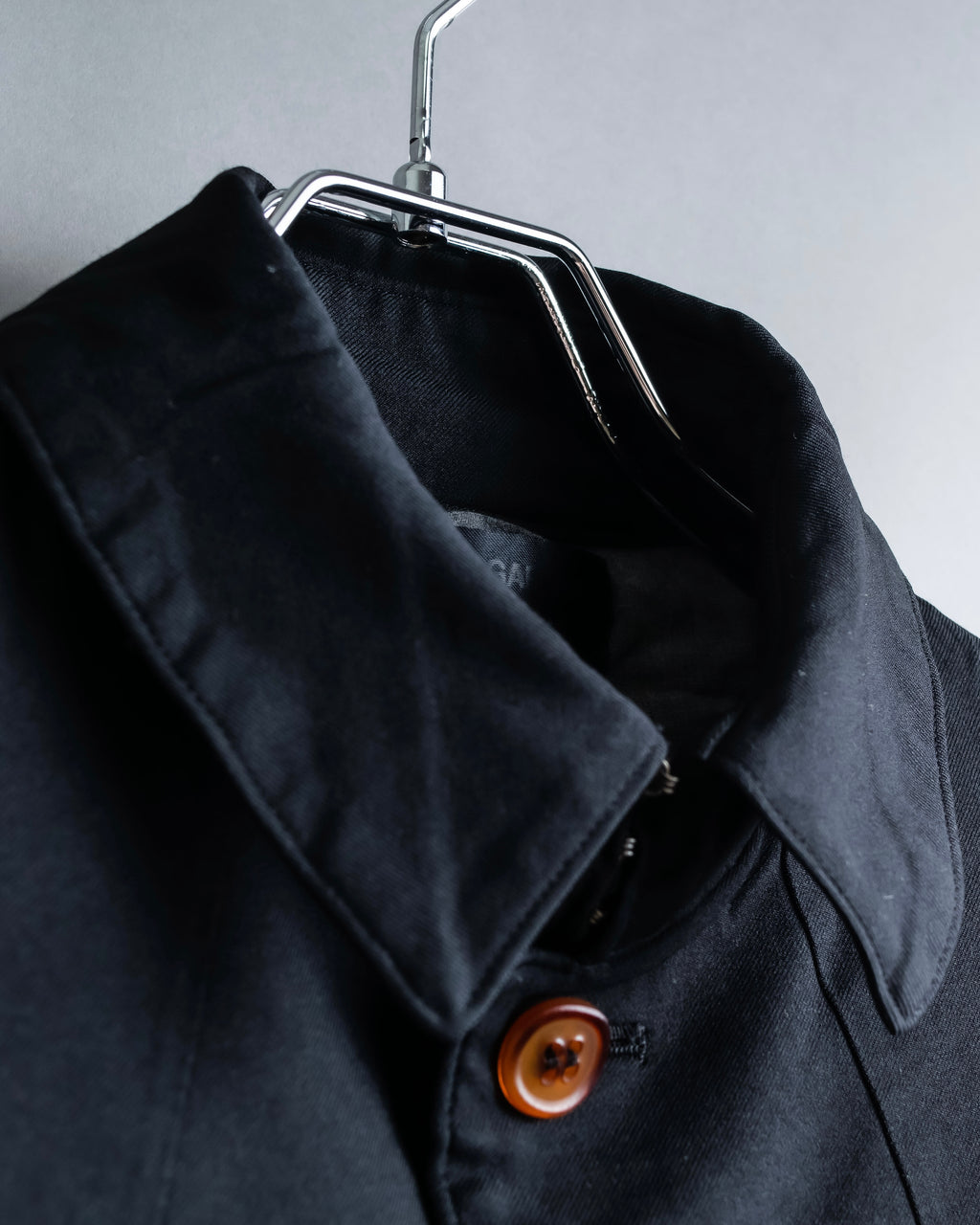 "COMME des GARCONS
COMME des GARCONS" 6 button detail raw edge jacket