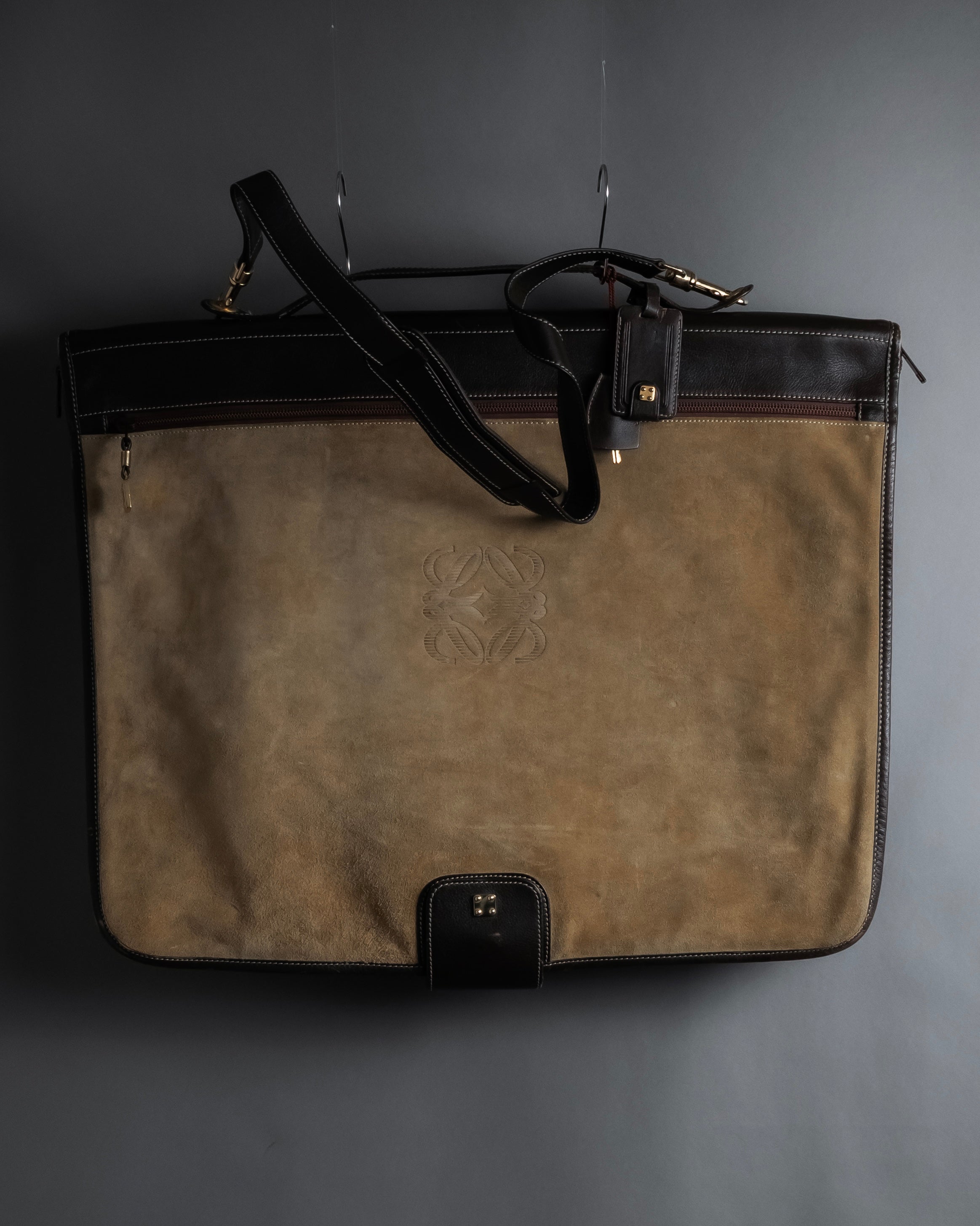 "LOEWE" 80's-90's Logo engraved suede leather combination business bag
