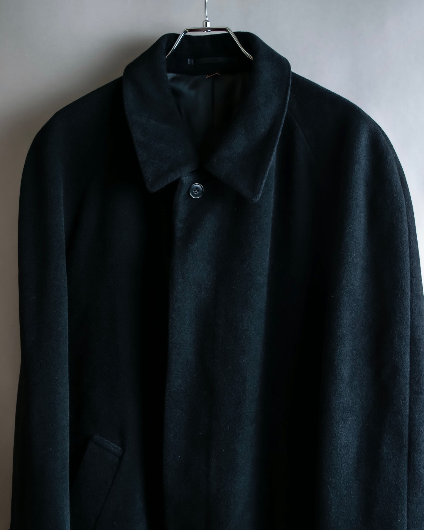 "YVES SAINT LAURENT" Fly front soutien collar mid length coat