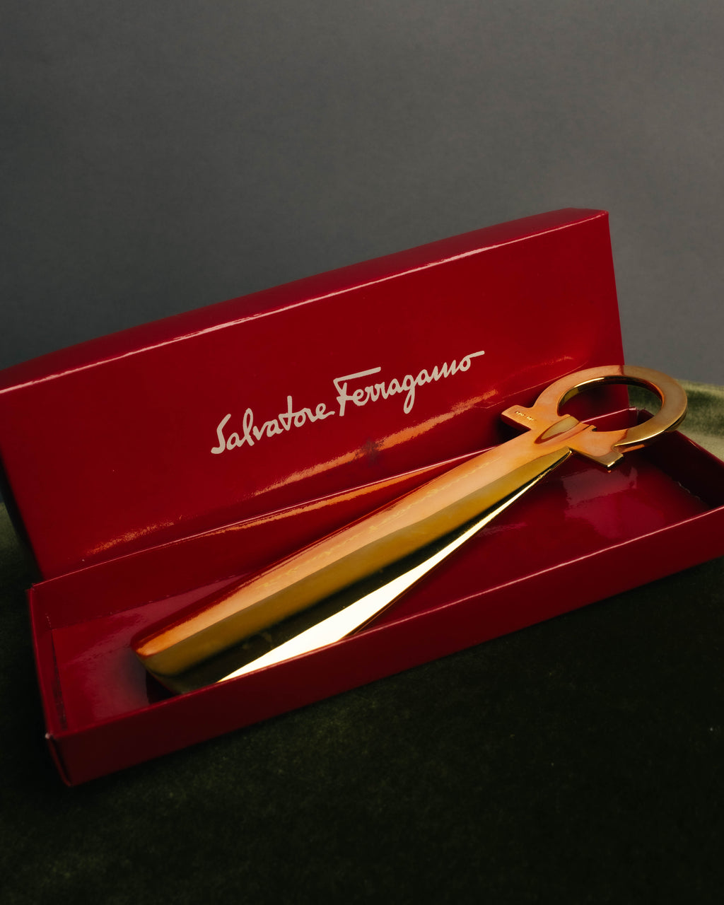"Salvatore Ferragamo" 80's-00's Gold tone gancini metal shoehorn