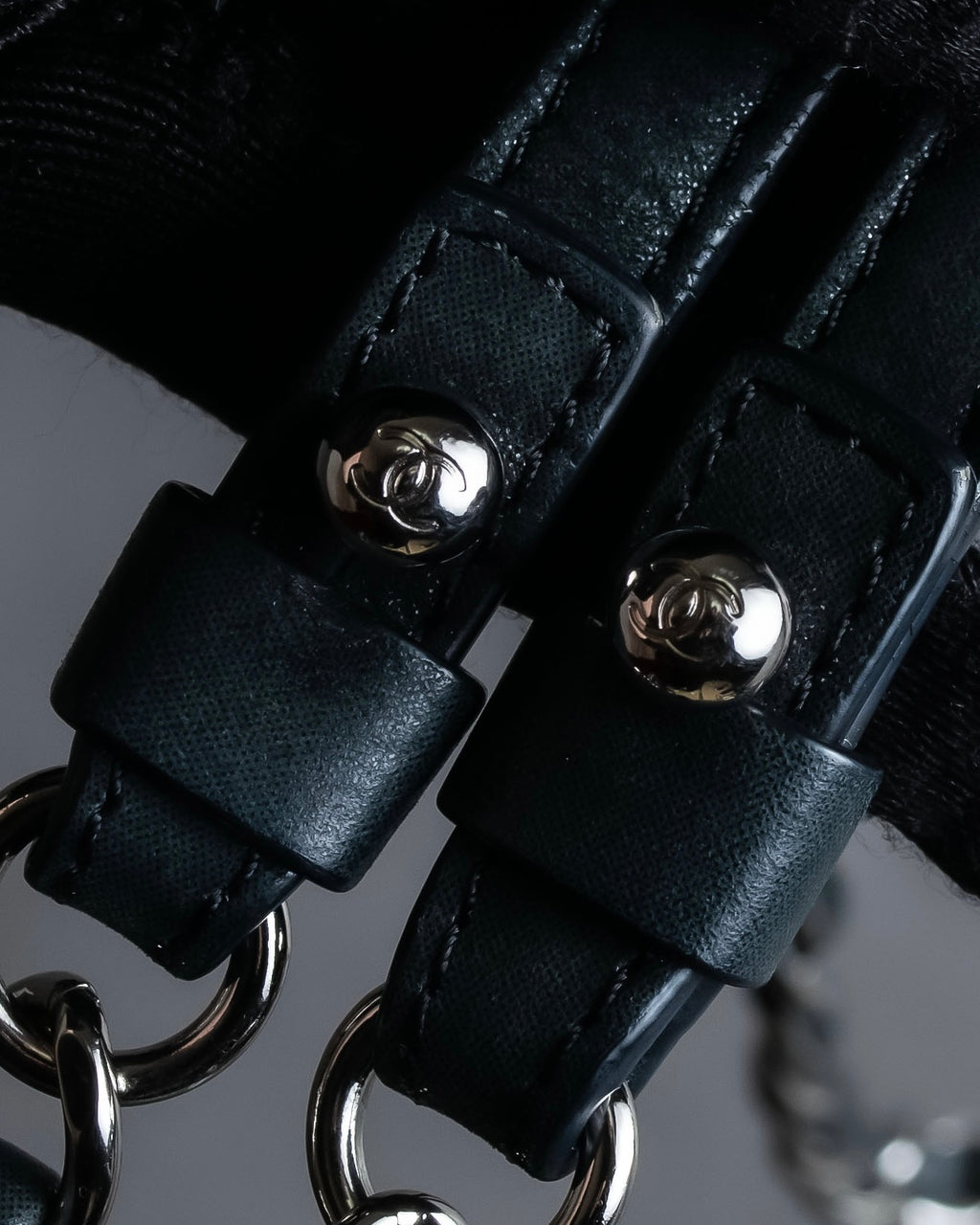 "CHANEL" Karl Lagerfeld design Matelasse chain Black shoulder bag