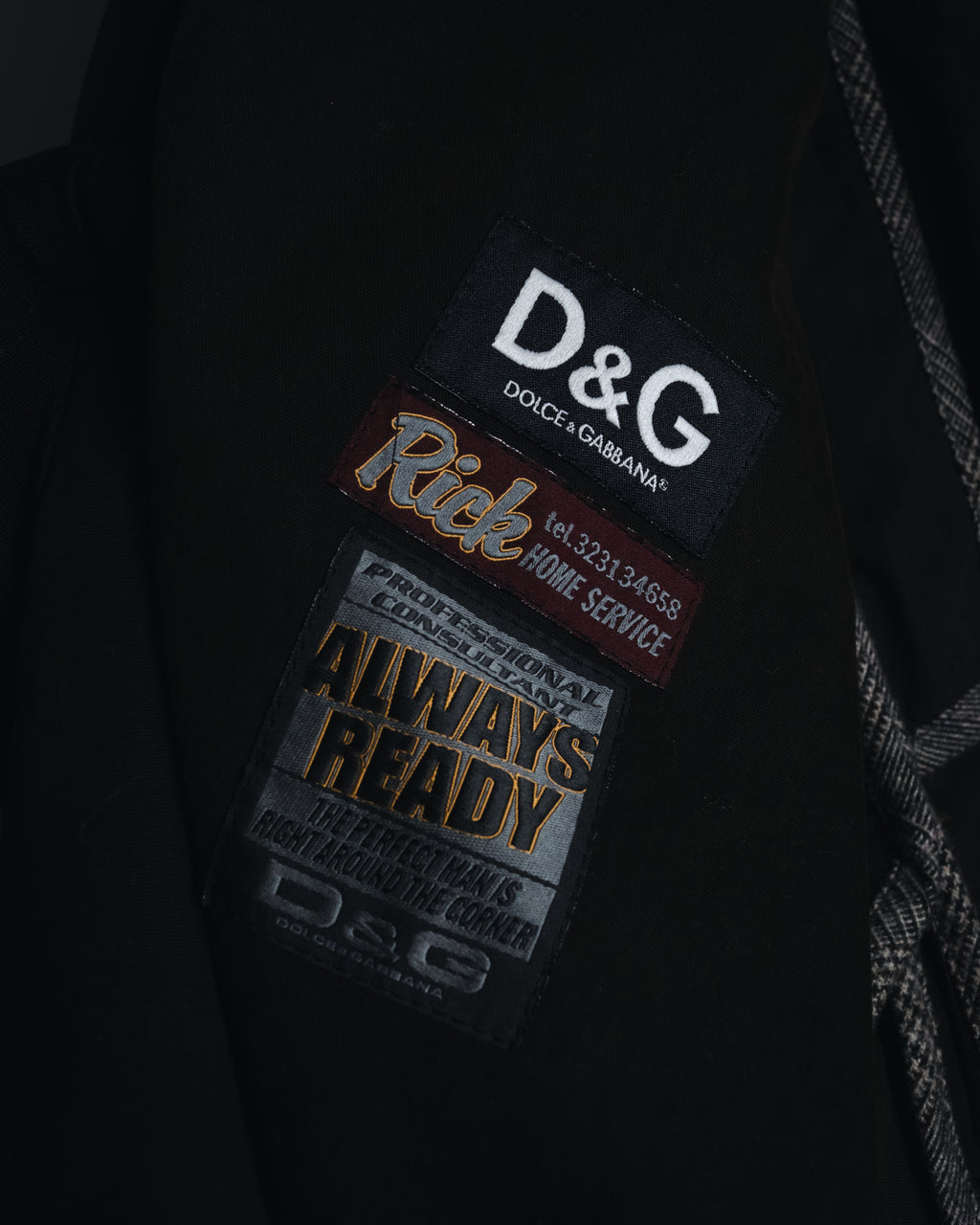 "DOLCE & GABBANA" 00’s resin coated patch detail belted coat
