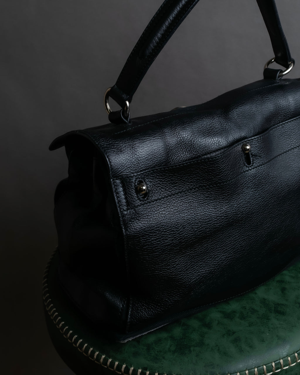 "YVES SAINT LAURENT" Silver parts design Muse toe leather bag