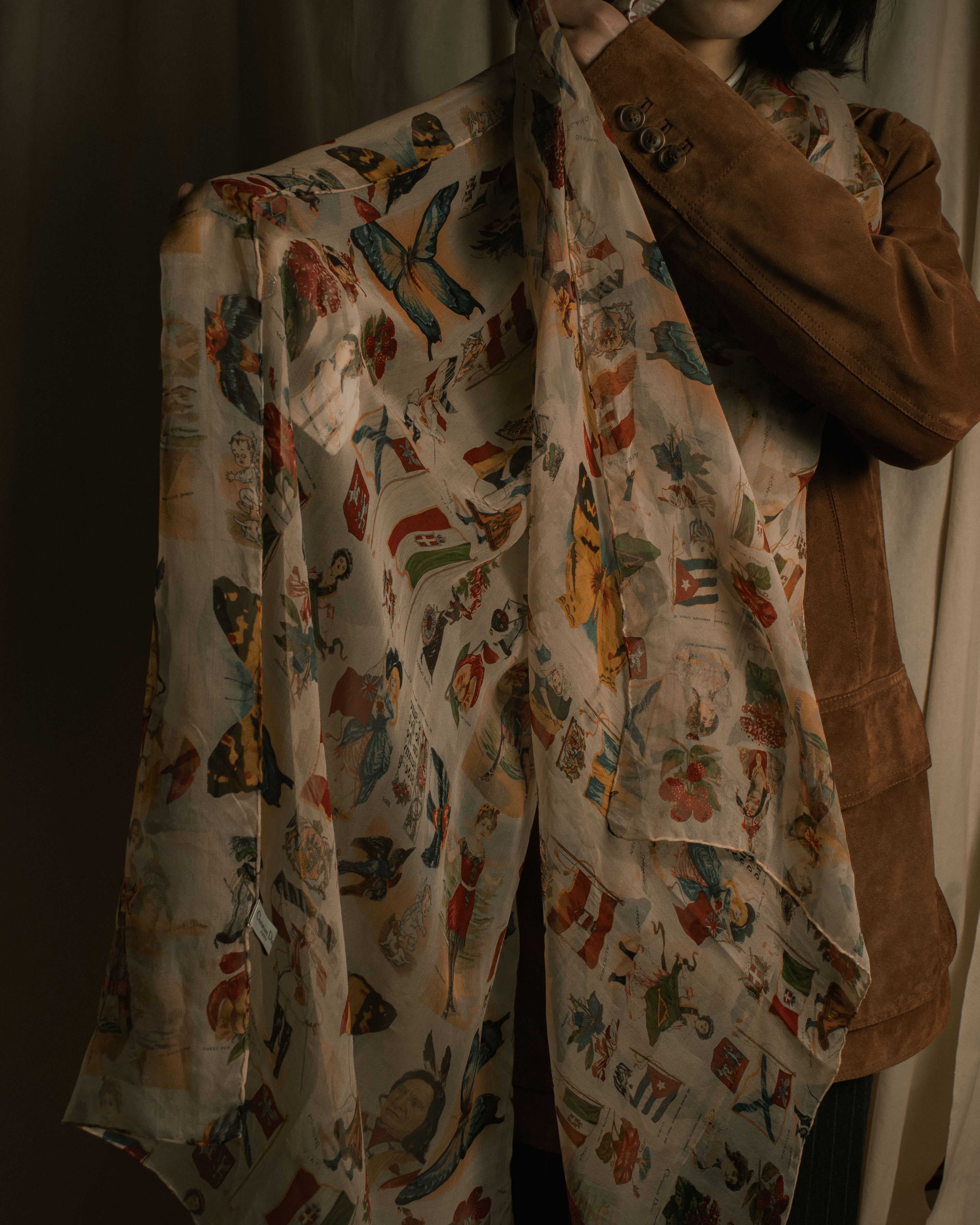 –SPECIAL– "Christian Dior"
00’s historic collage-print silk chiffon large stole