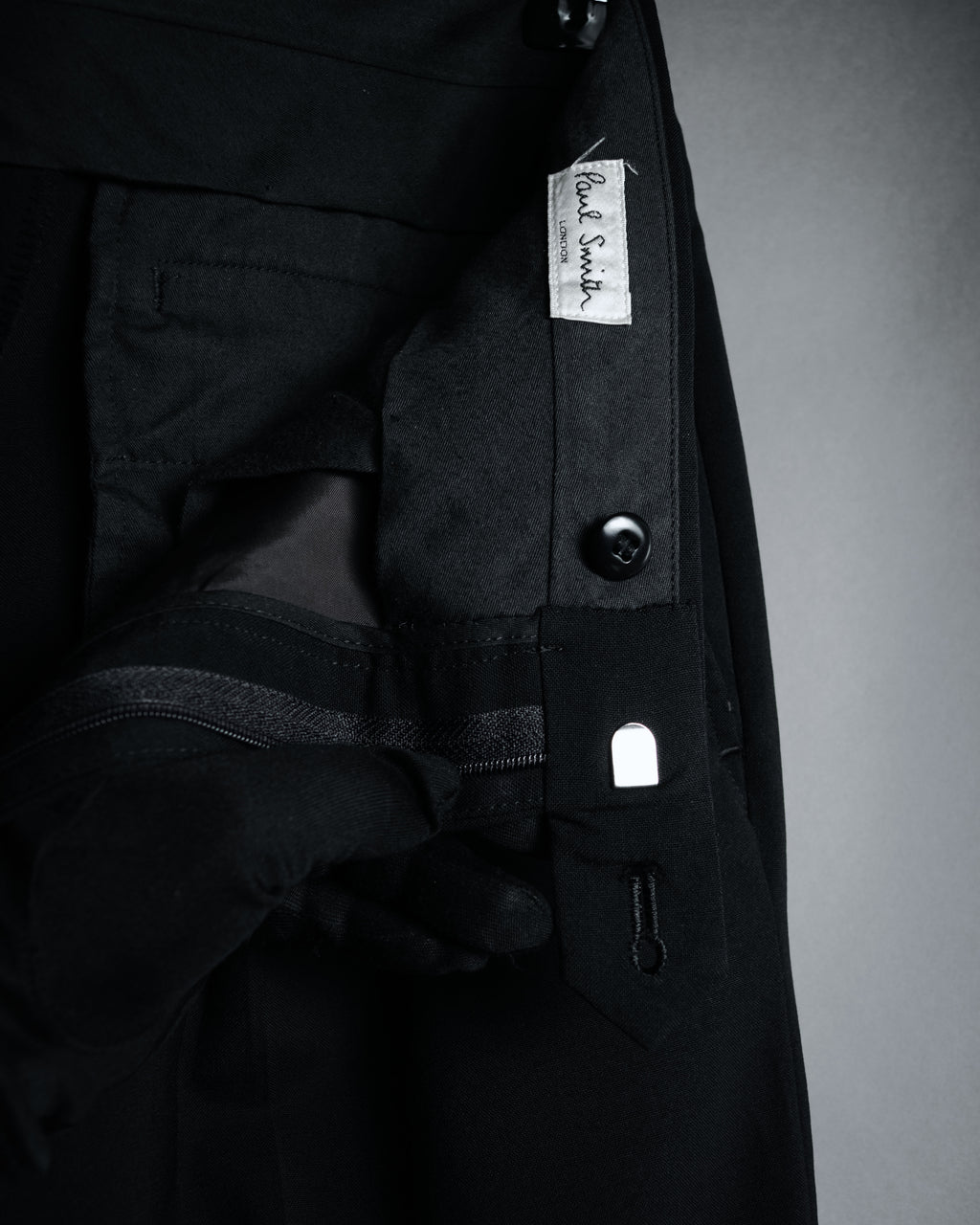 "Paul Smith" 90’s classic pinstripe three-button suit set-up