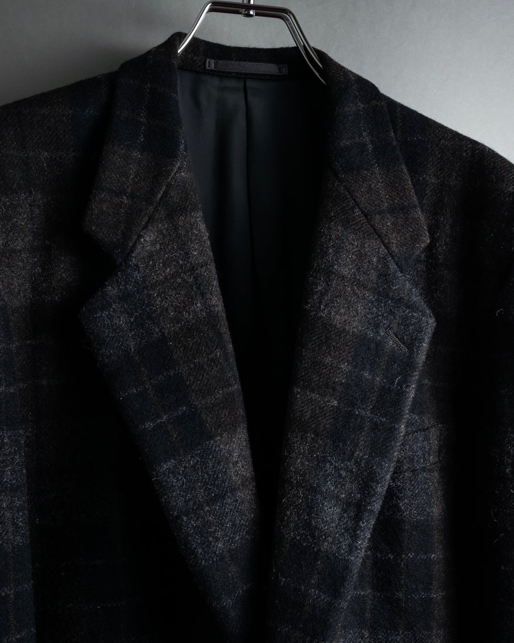 “COMME des GARÇONS HOMME”
88AW Boxy plaid tailored jacket