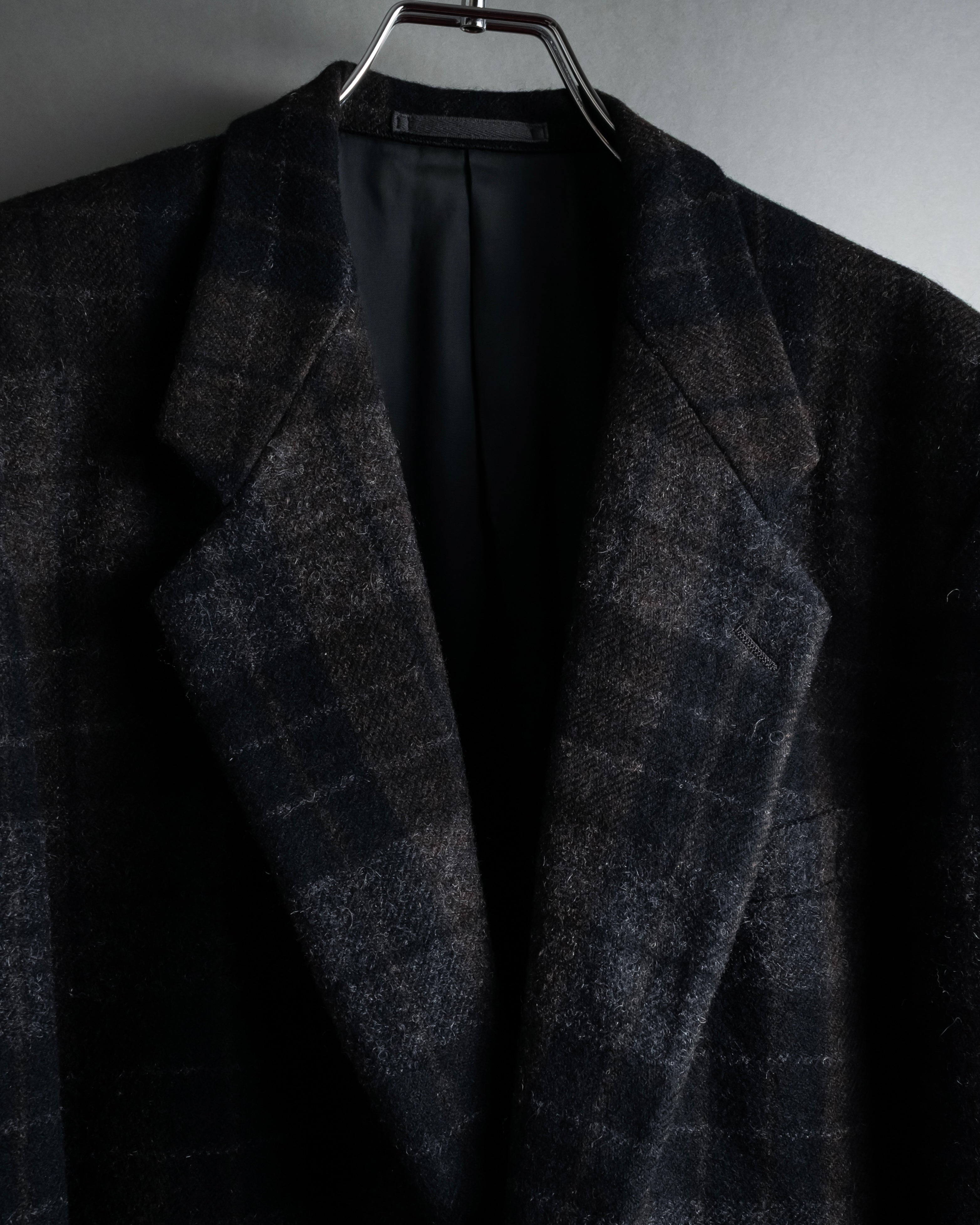 “COMME des GARÇONS HOMME”
88AW Boxy plaid tailored jacket