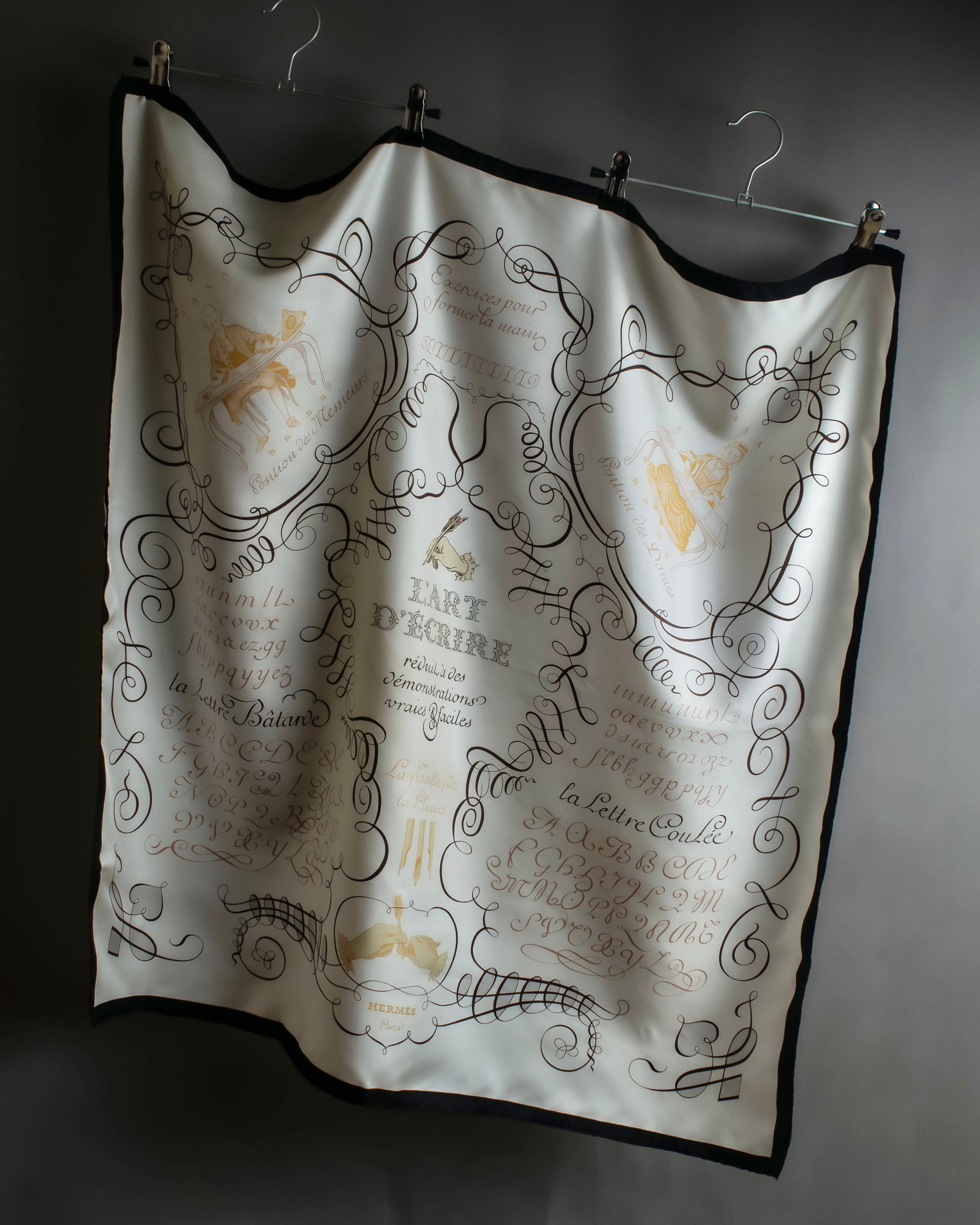 "HERMES" LART DECRIRE Carré  90 silk scarf