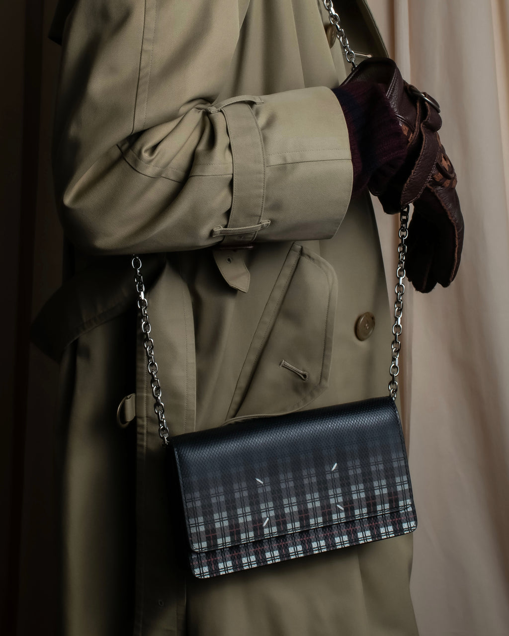 "MAISON MARGIELA" Check pattern gradient design chain shoulder leather wallet bag