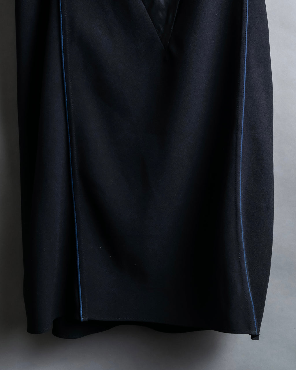 "BALENCIAGA" Piping material switching camisole