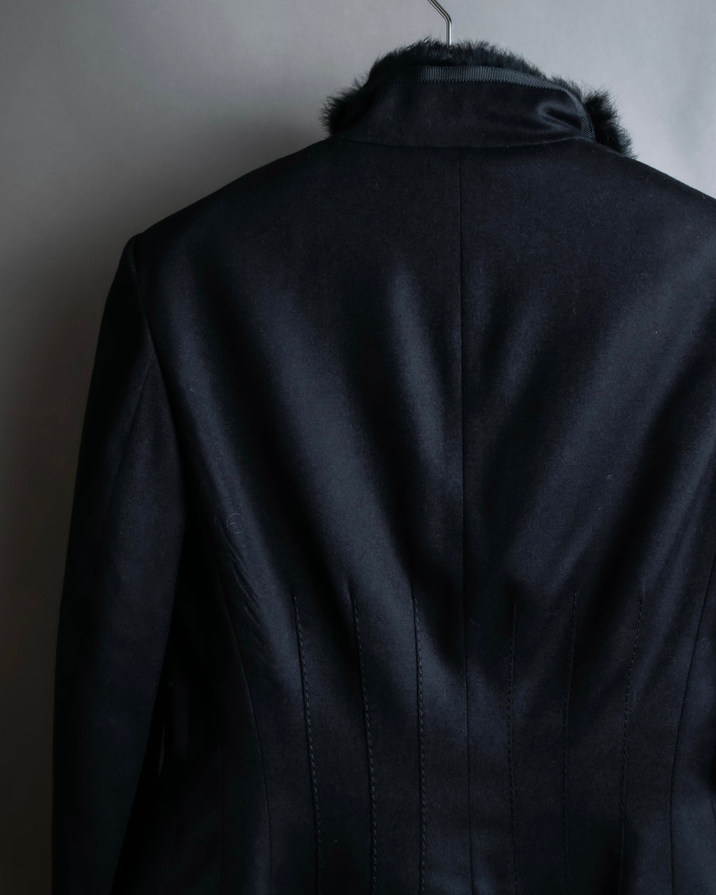 "Alexandar McQueen" Fur trimmed design shaped tailored jacket